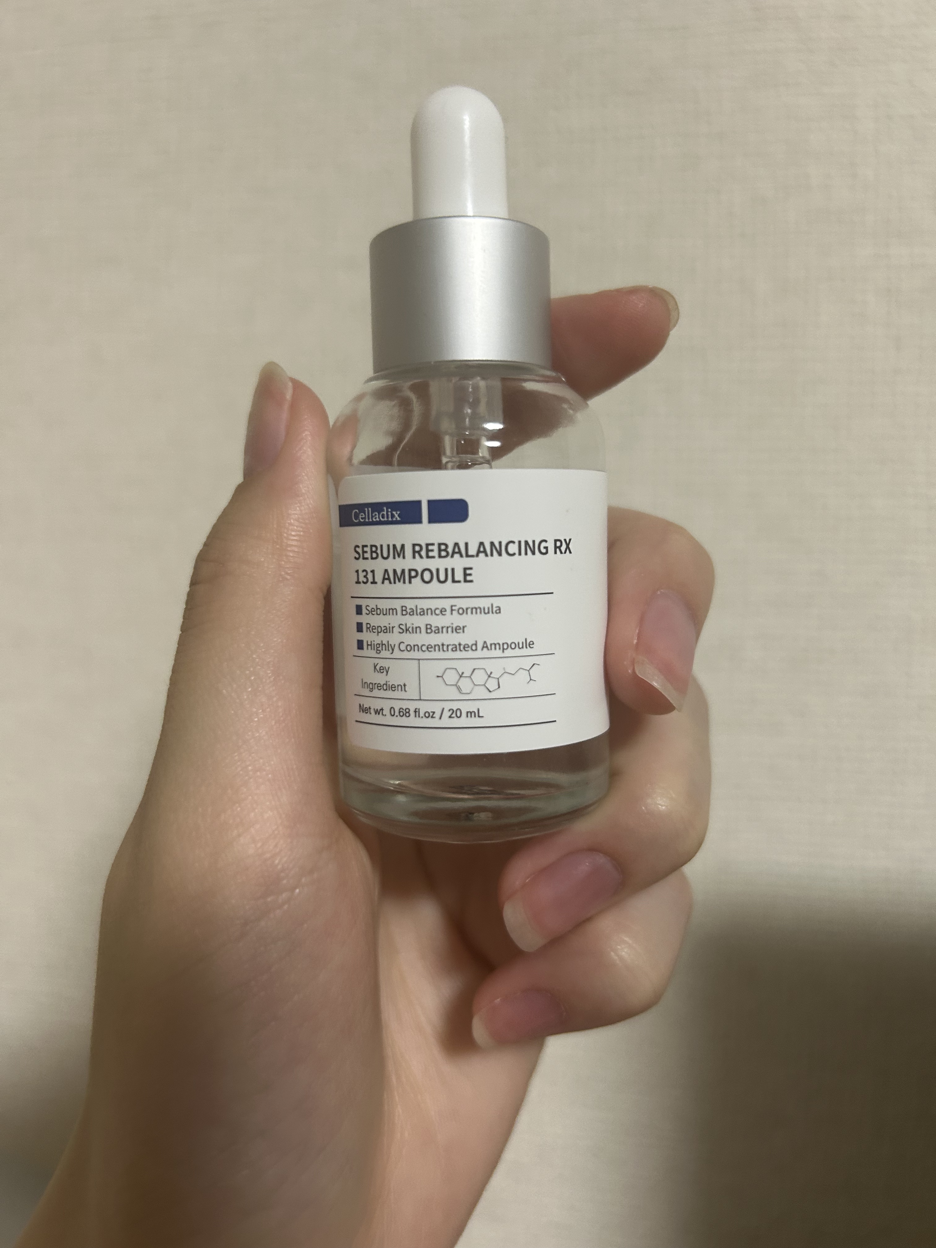 【CelladixセボムリバランシンRX131アンプル】

メガ割で購入しました。
ニキビ予防に期待しています。

夜だけ、1回1スポイト分を使って、
瓶の半分くらい使ったかな？というところですが、少しずつ肌が安定しているのかな？と
気持ち