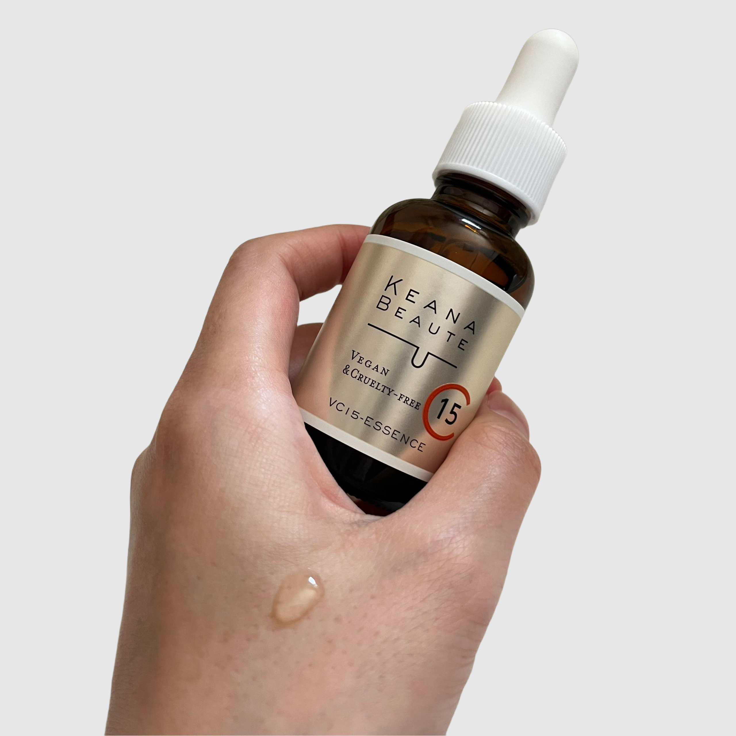 VC15特濃美容液/ケアナボーテ/美容液を使ったクチコミ（2枚目）