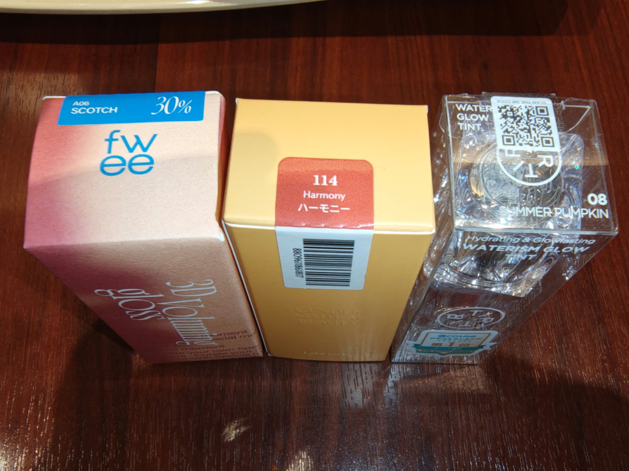 フィー 3Dボリューミンググロス/fwee/リップグロスを使ったクチコミ（2枚目）