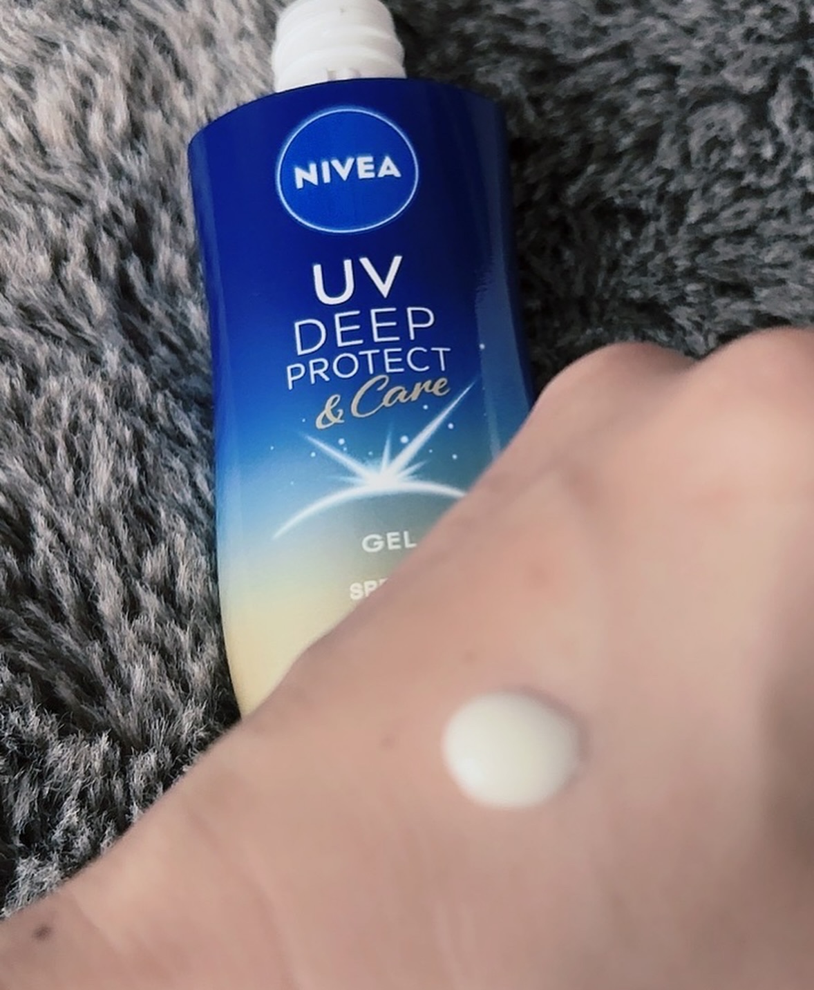 ニベアUV ディープ プロテクト＆ケア ジェル/ニベア/日焼け止めジェルを使ったクチコミ（2枚目）