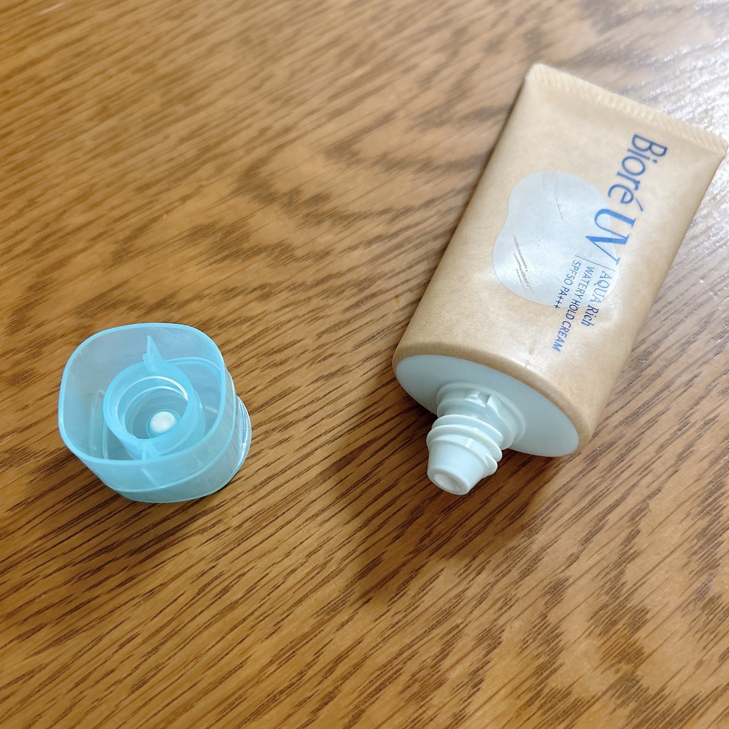 ビオレUV アクアリッチ ウォータリーホールドクリーム(水肌記憶UV)/ビオレ/日焼け止めクリームを使ったクチコミ(4枚目)