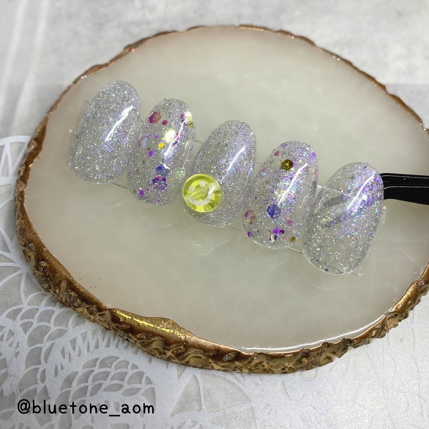 ⋆͛🦖⋆͛aomi on LIPS 「オリジナルフラッシュオーロラのホログラムも乗せてみた(੭˙ᗜ˙..」(1枚目)