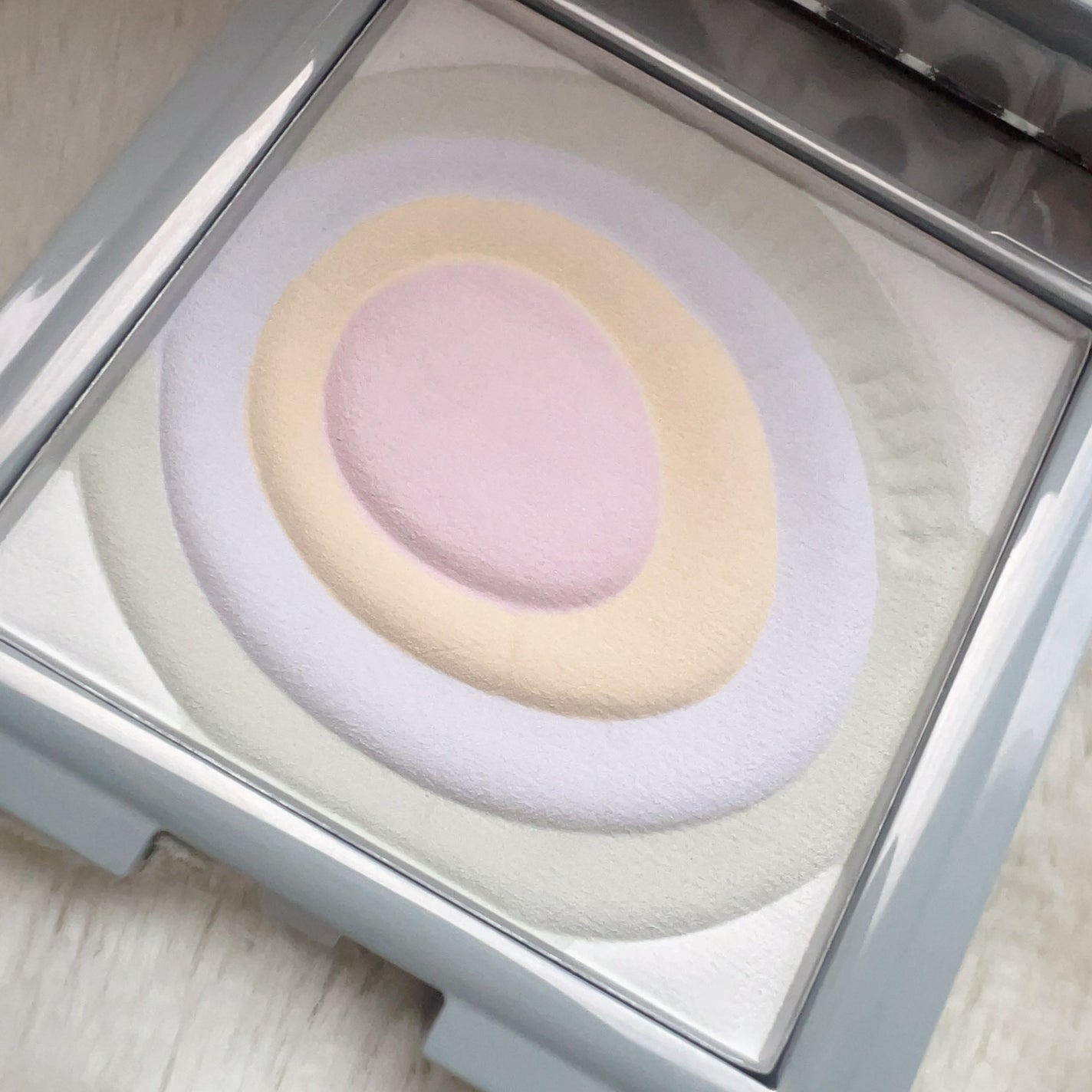 ネビュラ プレストパウダー/FUNNY ELVES方里/プレストパウダーを使ったクチコミ(3枚目)