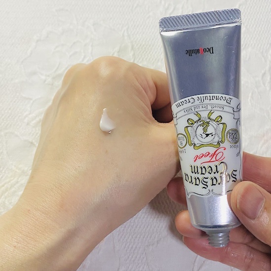 薬用足指さらさらクリーム/デオナチュレ/デオドラント・制汗剤を使ったクチコミ（2枚目）