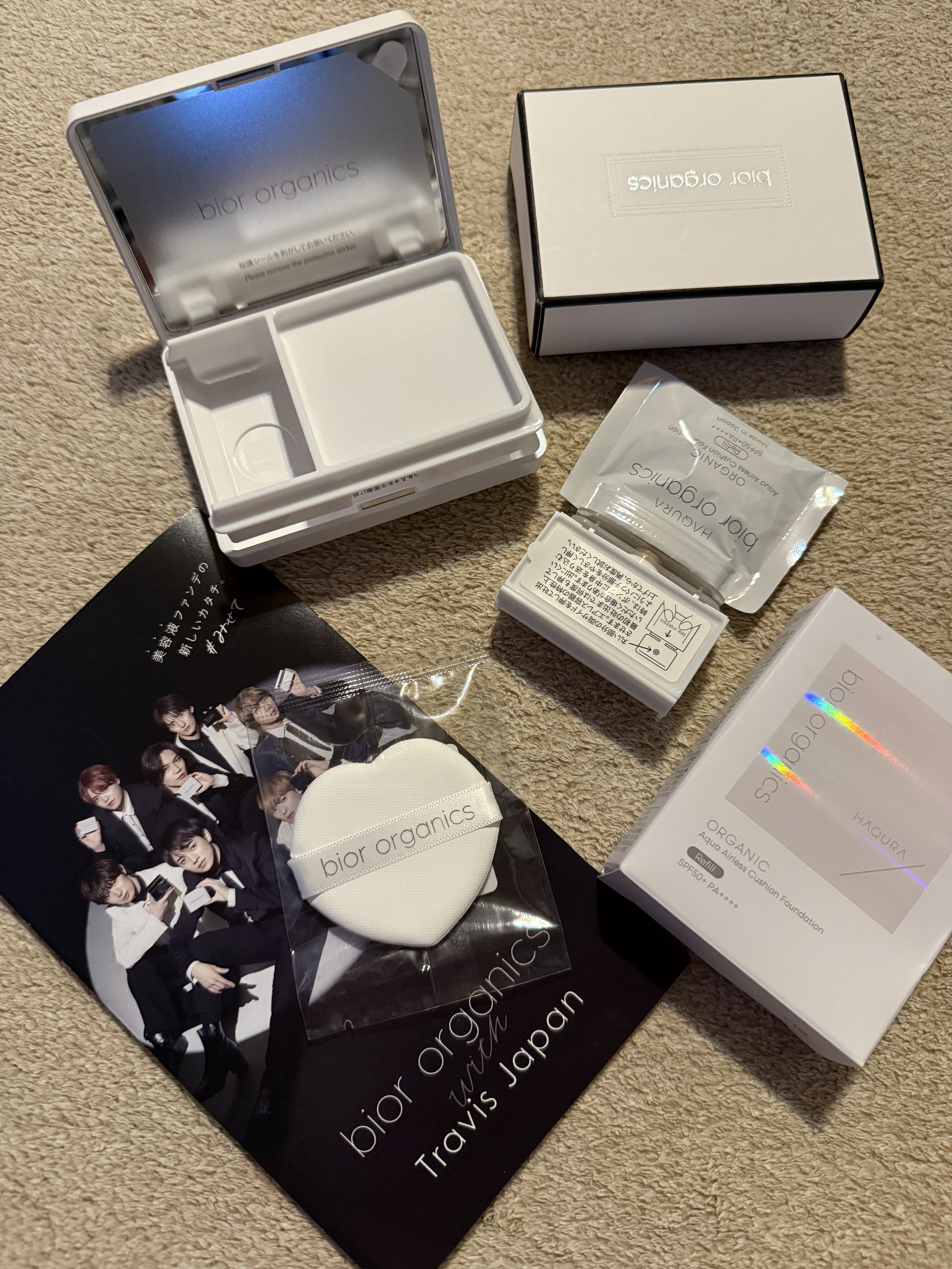 ＼素肌っぽいのにキレイ見え✨／
オーガニックアクア エアレスクッション NATURA 7H使ってみたよ🌿

まず、色味が日本人の肌にぴったり！
私は7H（やや明るめの標準色）を使用しましたが、浮かずになじんで、「素肌がきれいな人」に見える