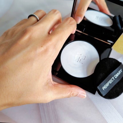 トランスルーシェント ブルーリング セッティング パウダー/PERFECT DIARY/プレストパウダーを使ったクチコミ(6枚目)