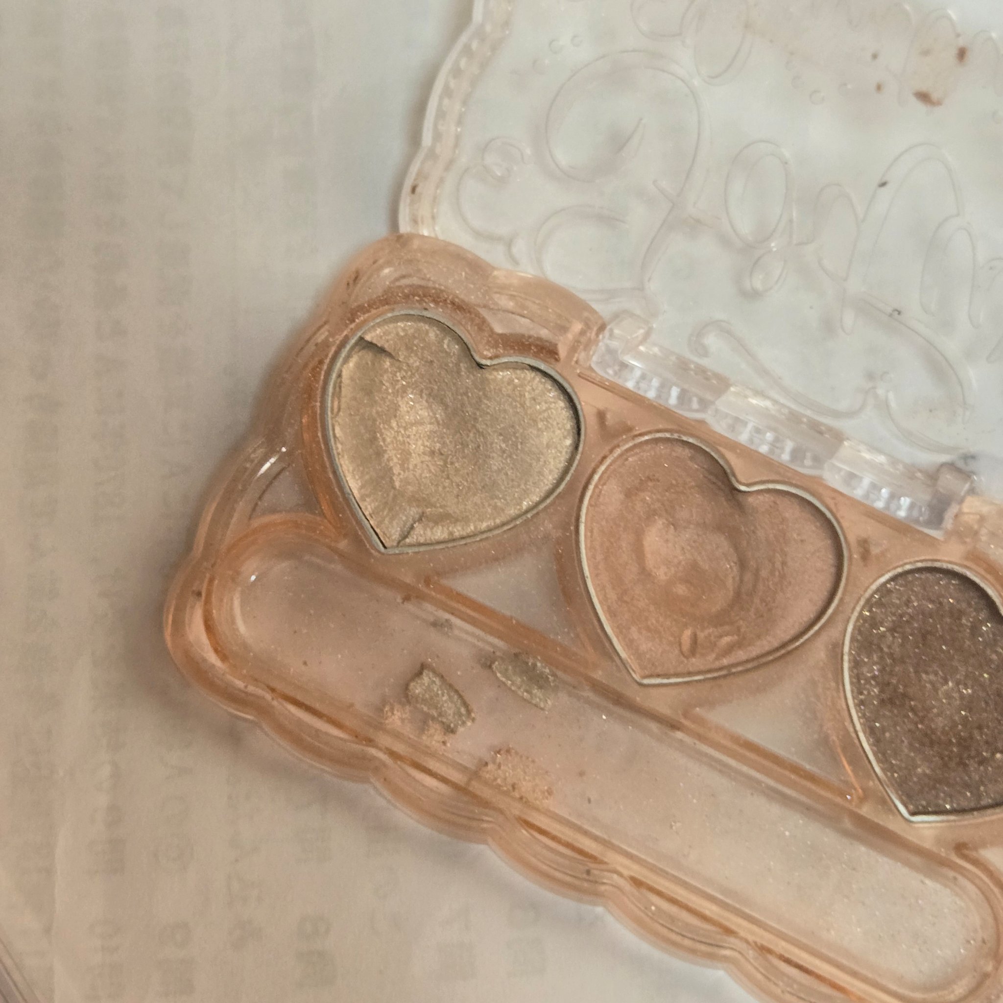 フォーチュン　ドーリーフィール　アイカラー/フォーチュン/アイシャドウパレットを使ったクチコミ（2枚目）