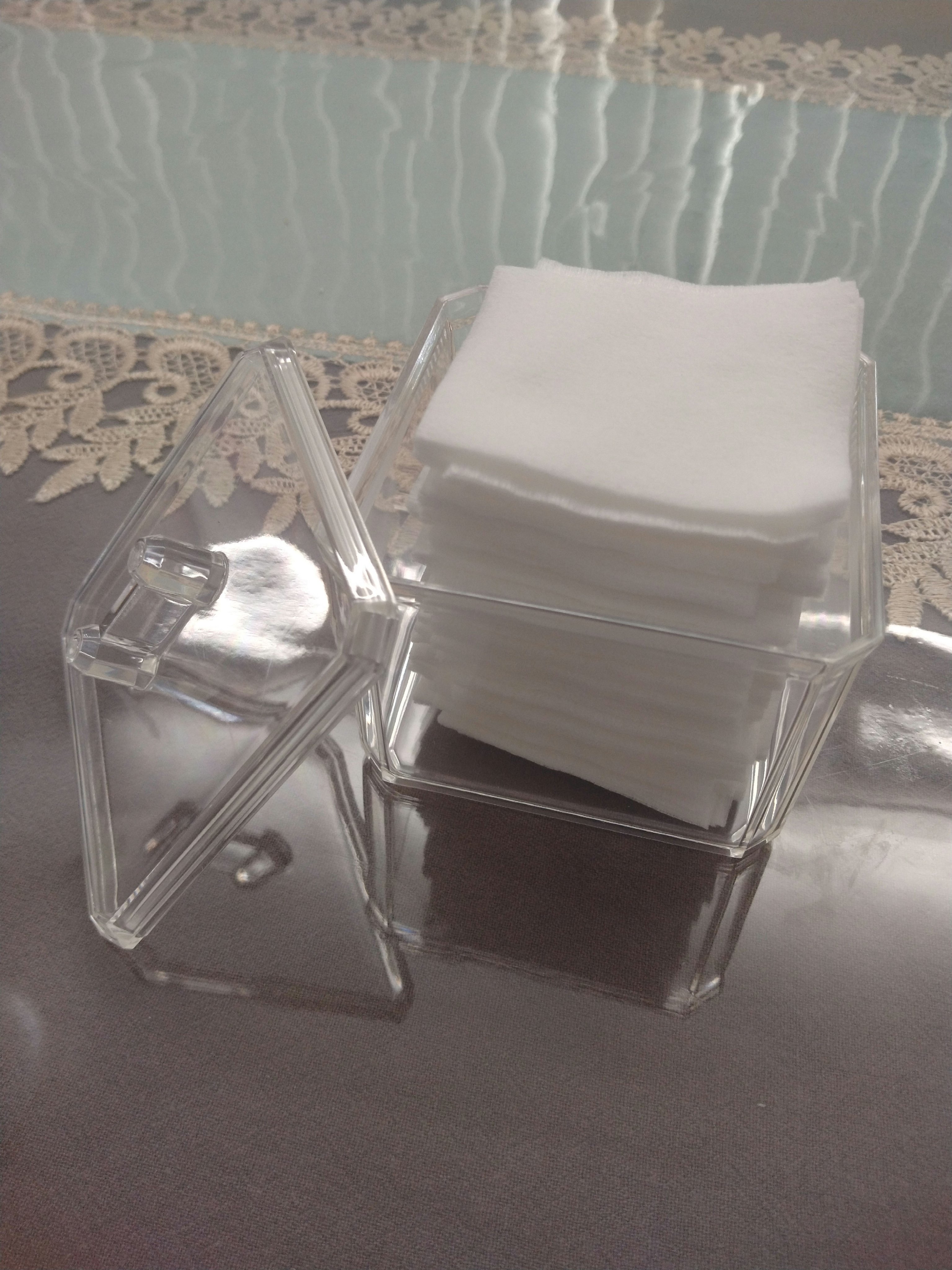 コスメ収納ケース(フタ付、スクエア)/DAISO/その他化粧小物を使ったクチコミ（2枚目）