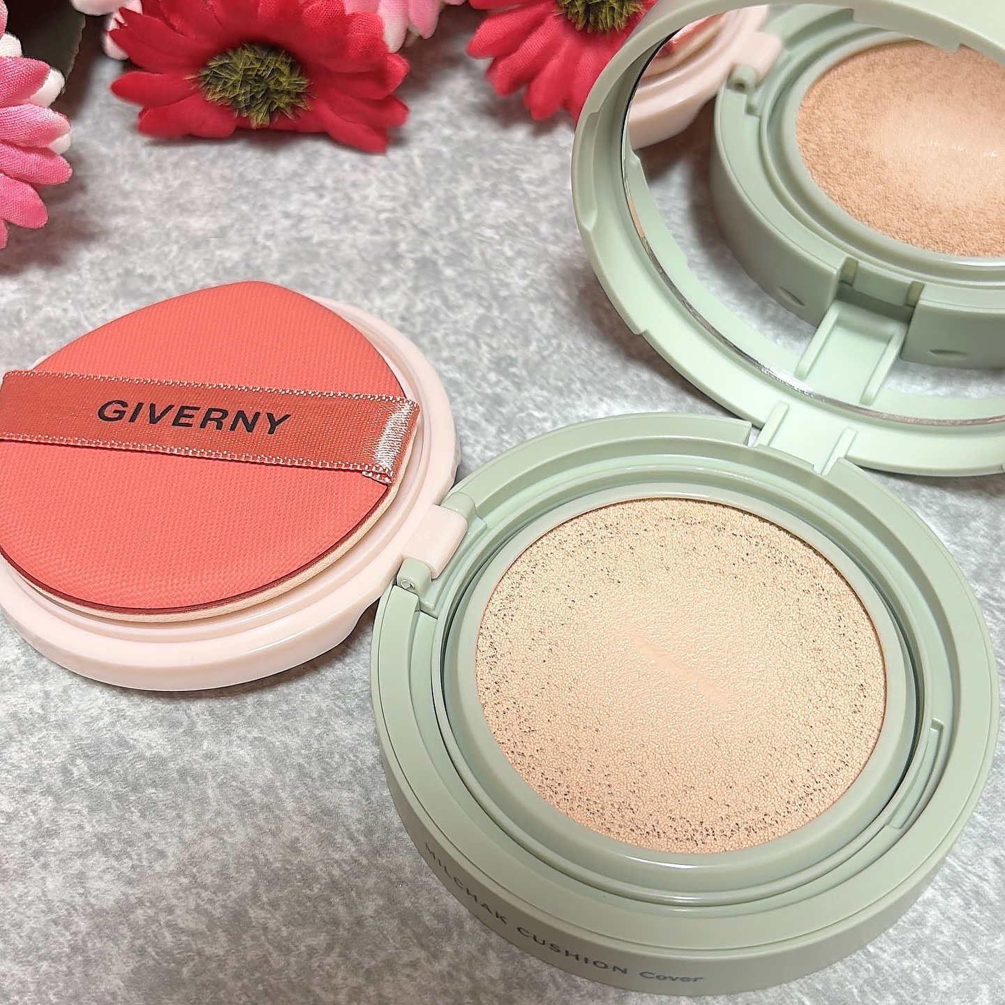 ジヴェルニー 密着カバークッション/GIVERNY/クッションファンデーションを使ったクチコミ（2枚目）