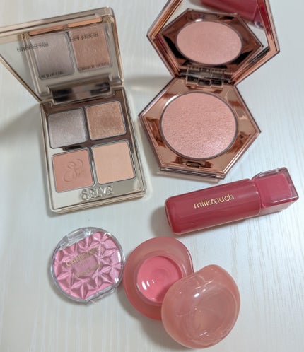 フィー リップアンドチーク グローイジェリーポット/fwee/リップグロスを使ったクチコミ(1枚目)