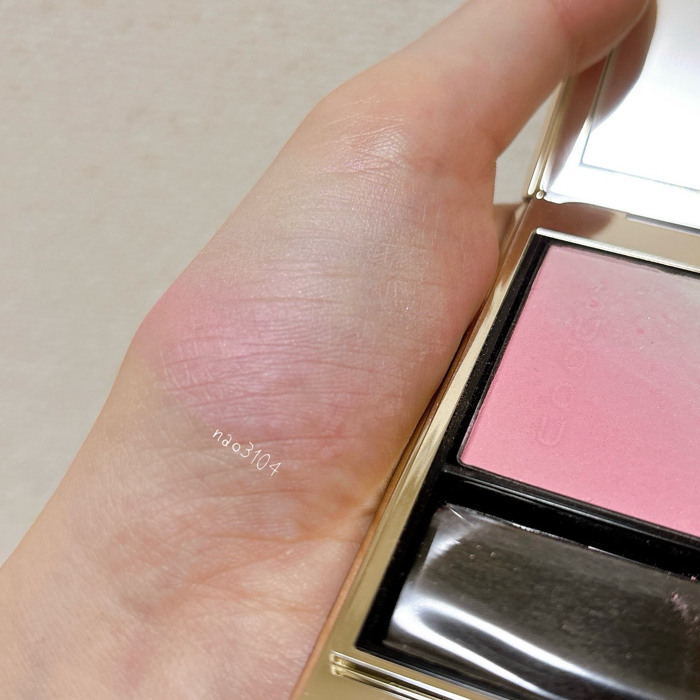 ブラーリング カラー ブラッシュ/SUQQU/パウダーチークを使ったクチコミ(3枚目)