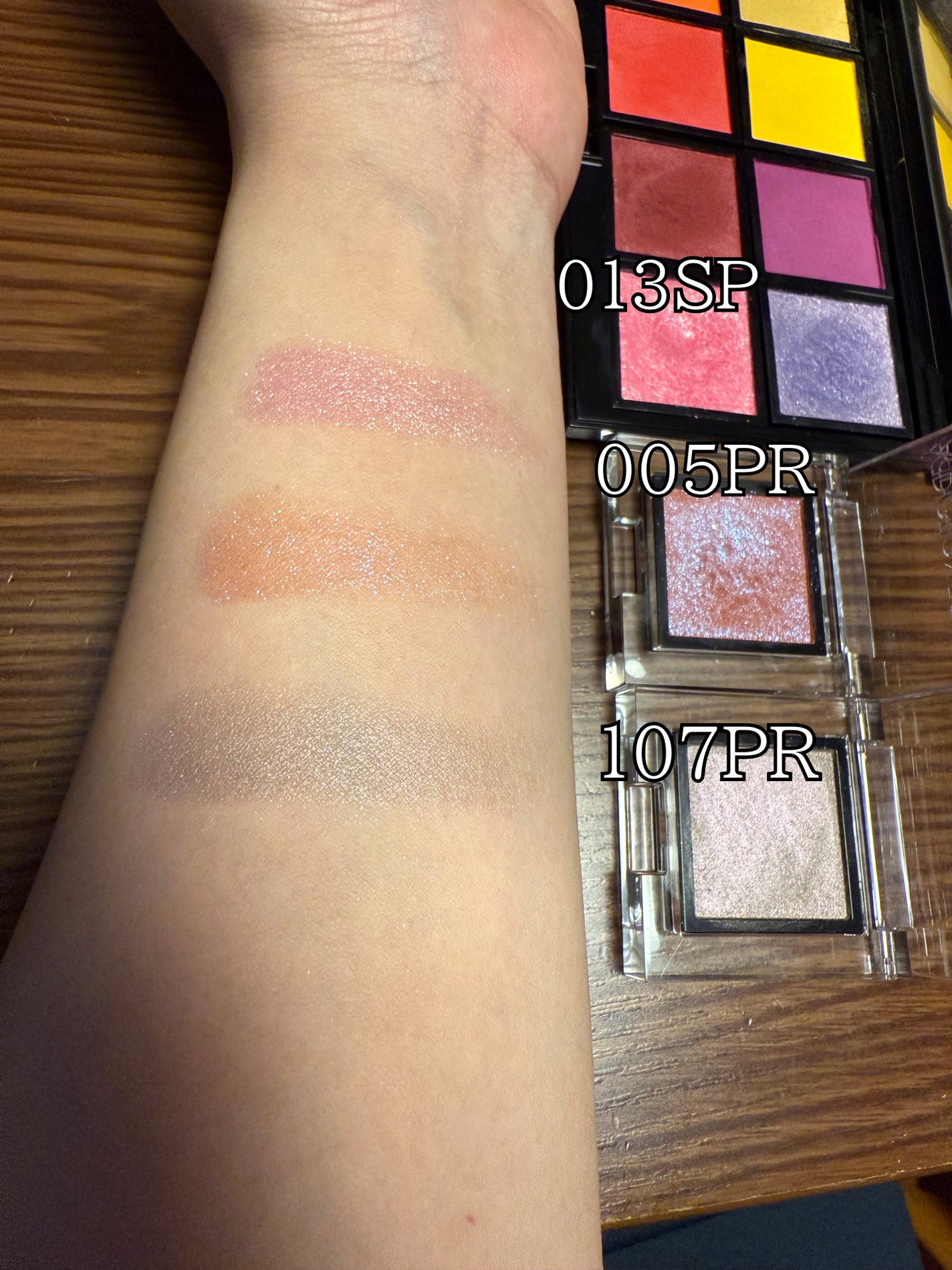 アディクション ザ アイシャドウ スパークル/ADDICTION/単色アイシャドウを使ったクチコミ(3枚目)