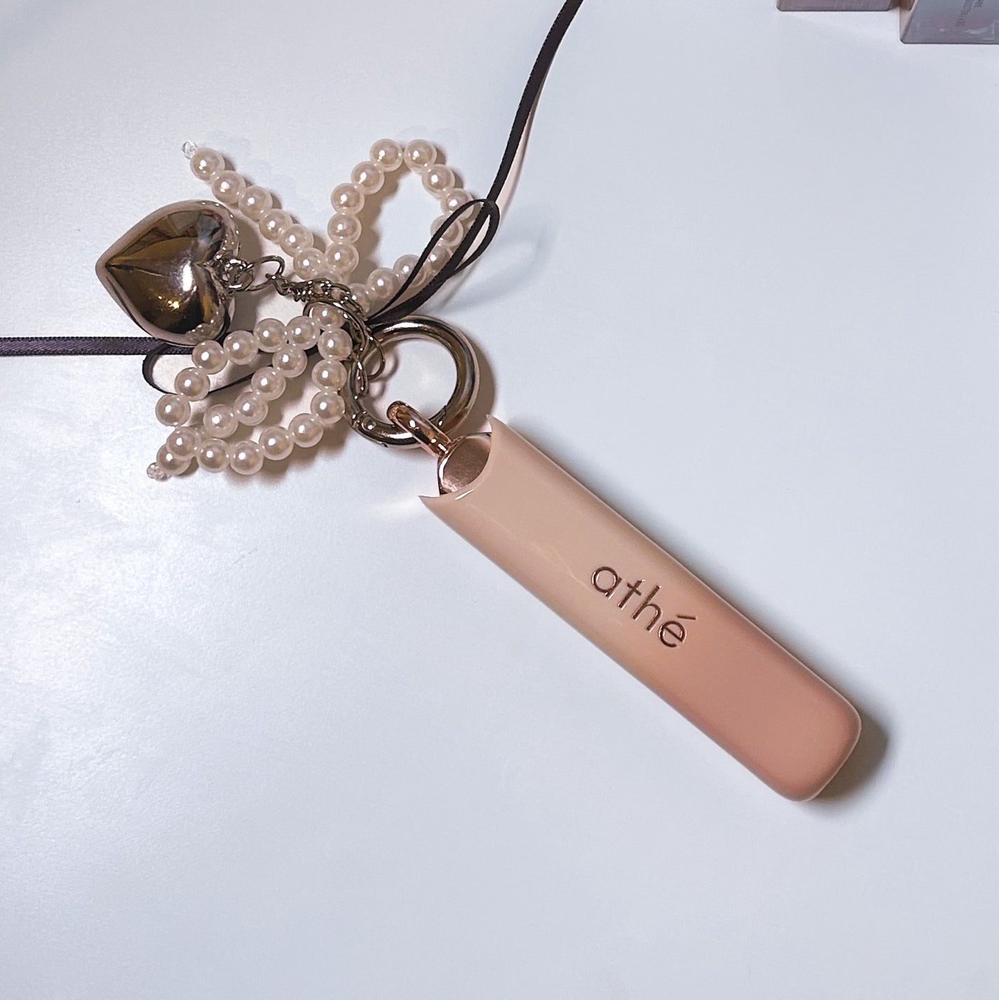 オーセンティック リップ グローイ バーム/athé/口紅を使ったクチコミ(1枚目)