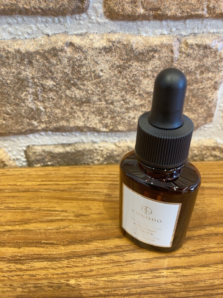 敏感肌でも安心して使えて、毛穴もキュッと引き締まる感じが最高。

CICAやナイアシンアミド、グリシルグリシン、ヒアルロン酸まで入ってて、これ1本でケア完結する勢い。
とろっとしたテクスチャーなのにベタつかなくて、スーッと浸透→しっとりもち