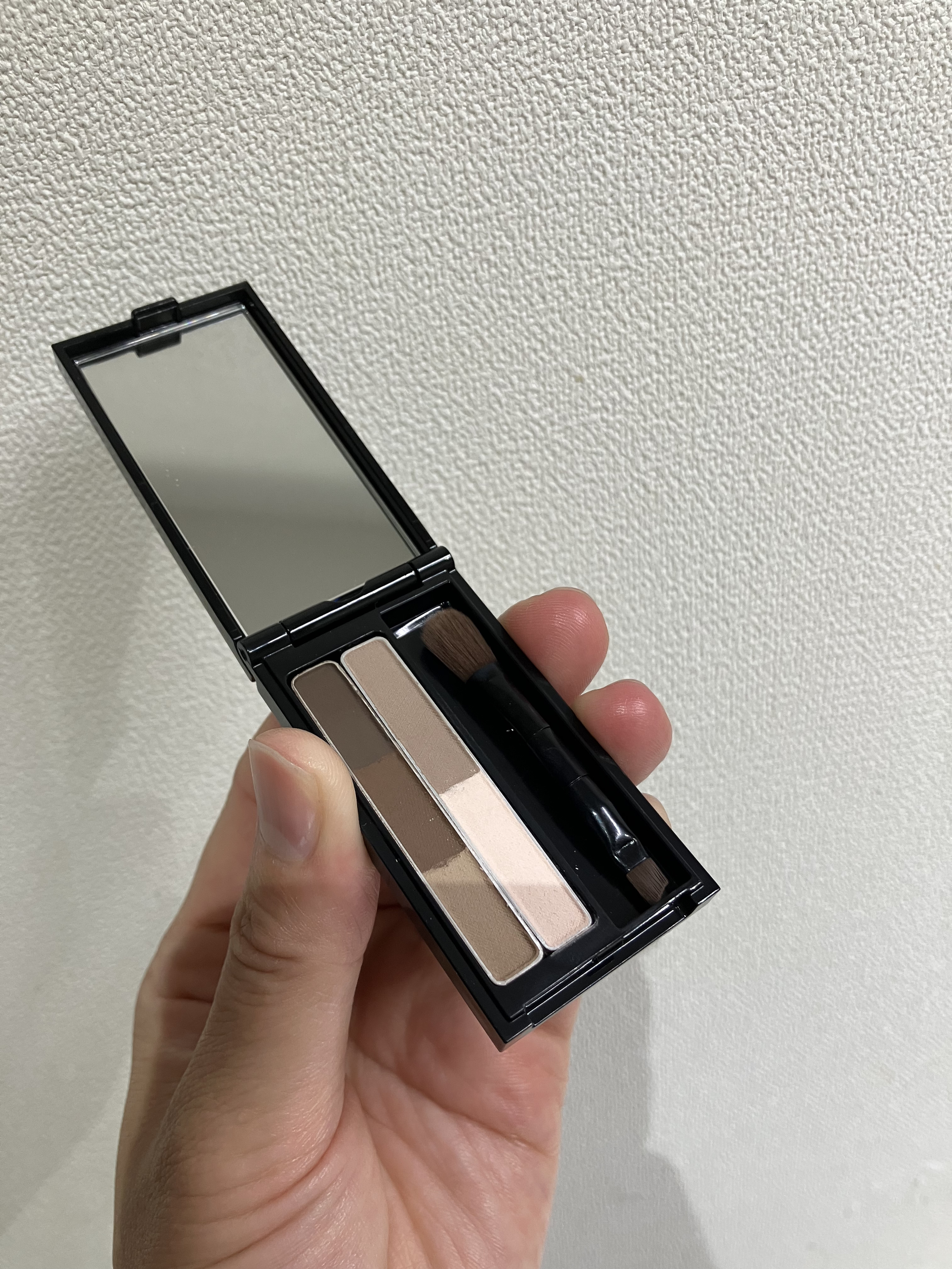 ケイト デザイニングアイブロウ 3D（デュアルコントゥアカラー） EX-4 ライトブラウン系 × ウォームコントゥア/KATE/パウダーアイブロウを使ったクチコミ（1枚目）