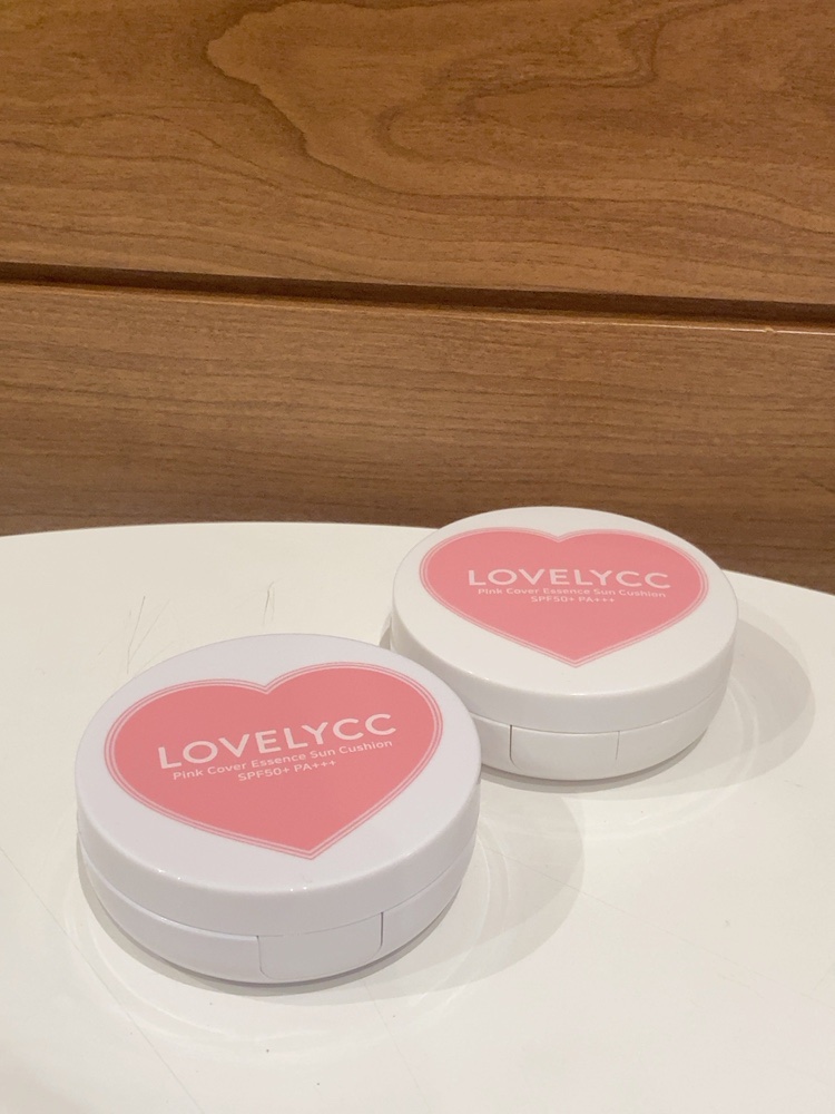 ピンクカバーエッセンスサンクッション/LOVELYCC/クッションファンデーションを使ったクチコミ（1枚目）