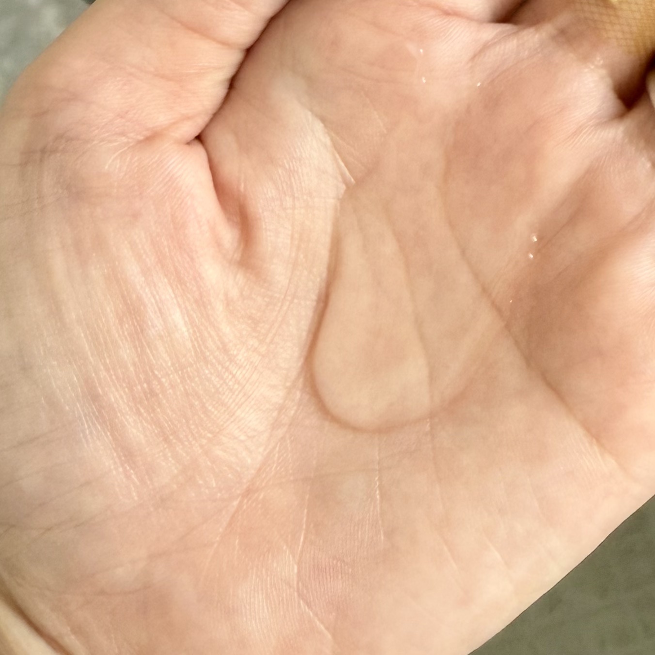 エッセンシャルプレミアム バリアシャンプー・コンディショナー スパークルモイスト/エッセンシャル/市販シャンプーを使ったクチコミ（2枚目）