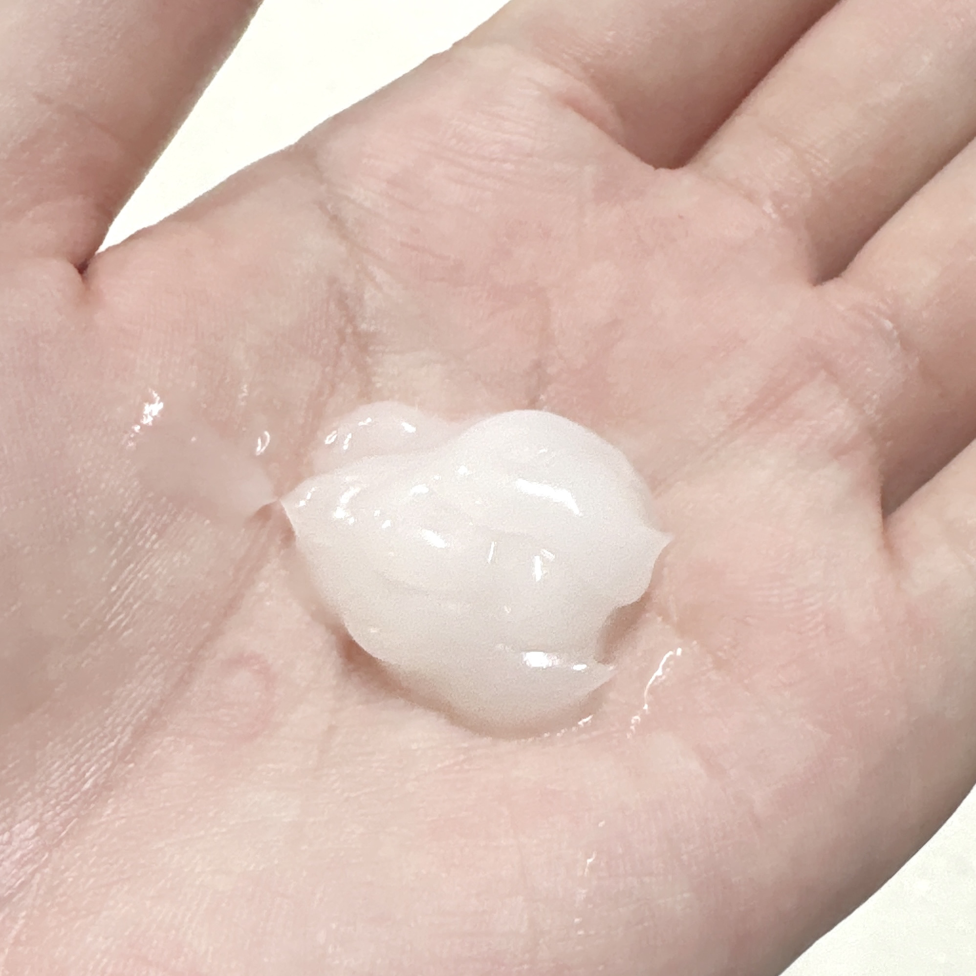 エッセンシャル プレミアム うるりジェリーミルク/エッセンシャル/ヘアミルクを使ったクチコミ（3枚目）