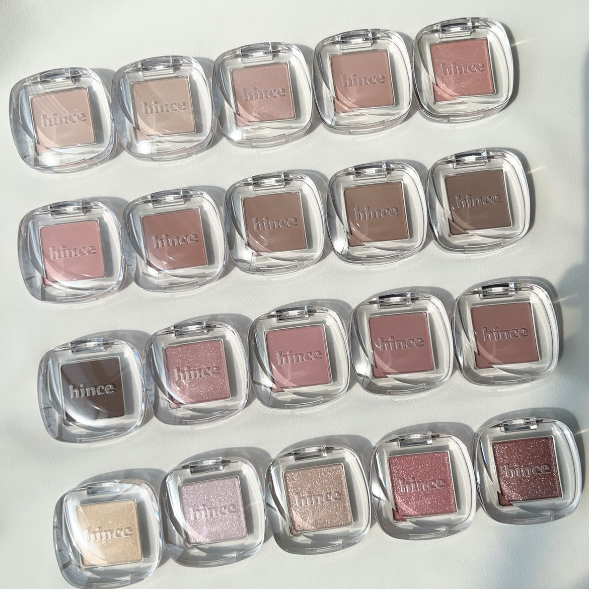 シングルアイシャドウ 13 PEONY ROSE/hince/単色アイシャドウを使ったクチコミ（2枚目）