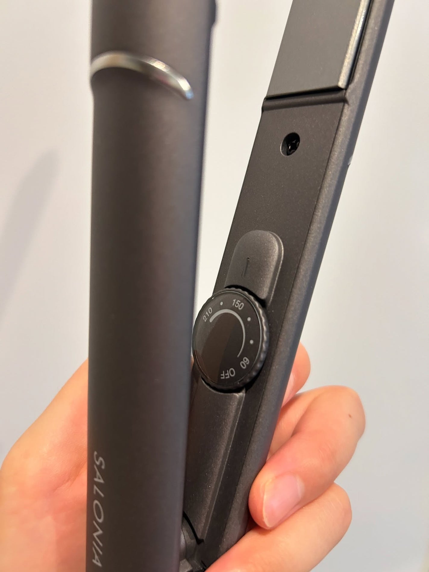 グロッシーケア ストレートヘアアイロン/SALONIA/ストレートアイロンを使ったクチコミ(3枚目)