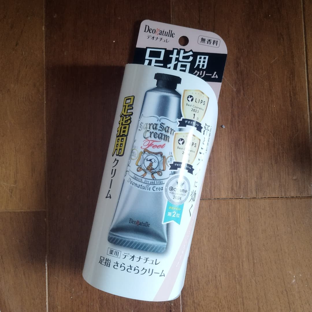 薬用足指さらさらクリーム/デオナチュレ/デオドラント・制汗剤を使ったクチコミ（2枚目）