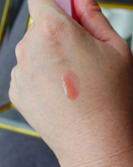 GUERLAIN キスキス ビー グロウ オイルのクチコミ「GUERLAINキスキス ビー グロウ オイル
309ハニー グロウ
ガラス玉のようなぷっく.....」(3枚目)