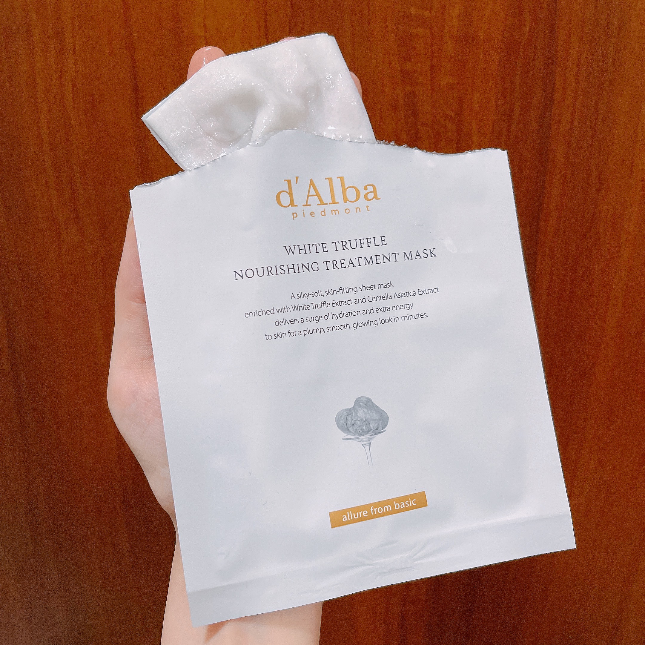 ホワイトトリュフナリシングトリートメントマスク/ダルバ/シートマスク・パックを使ったクチコミ（2枚目）