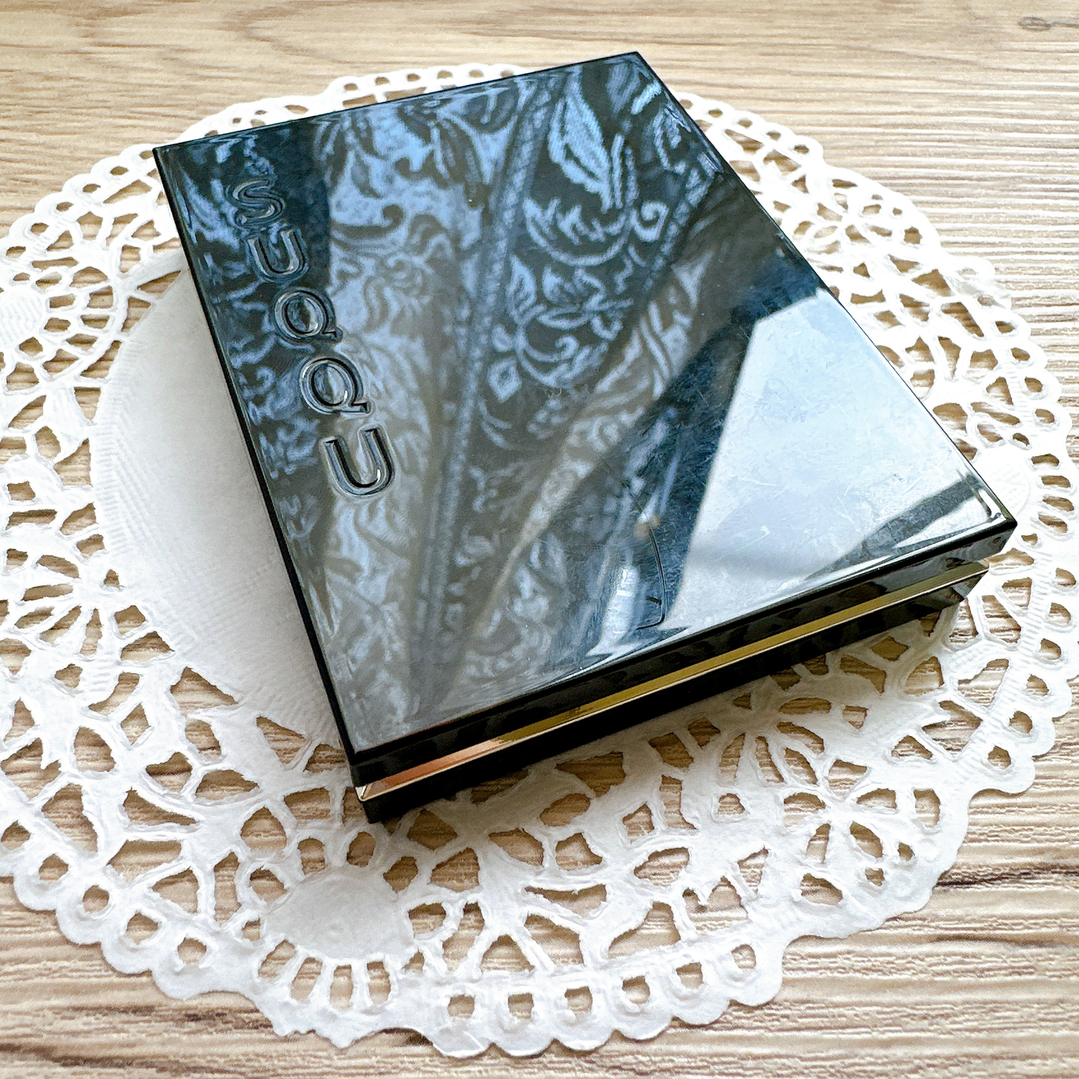 シグニチャー カラー アイズ/SUQQU/アイシャドウパレットを使ったクチコミ（2枚目）