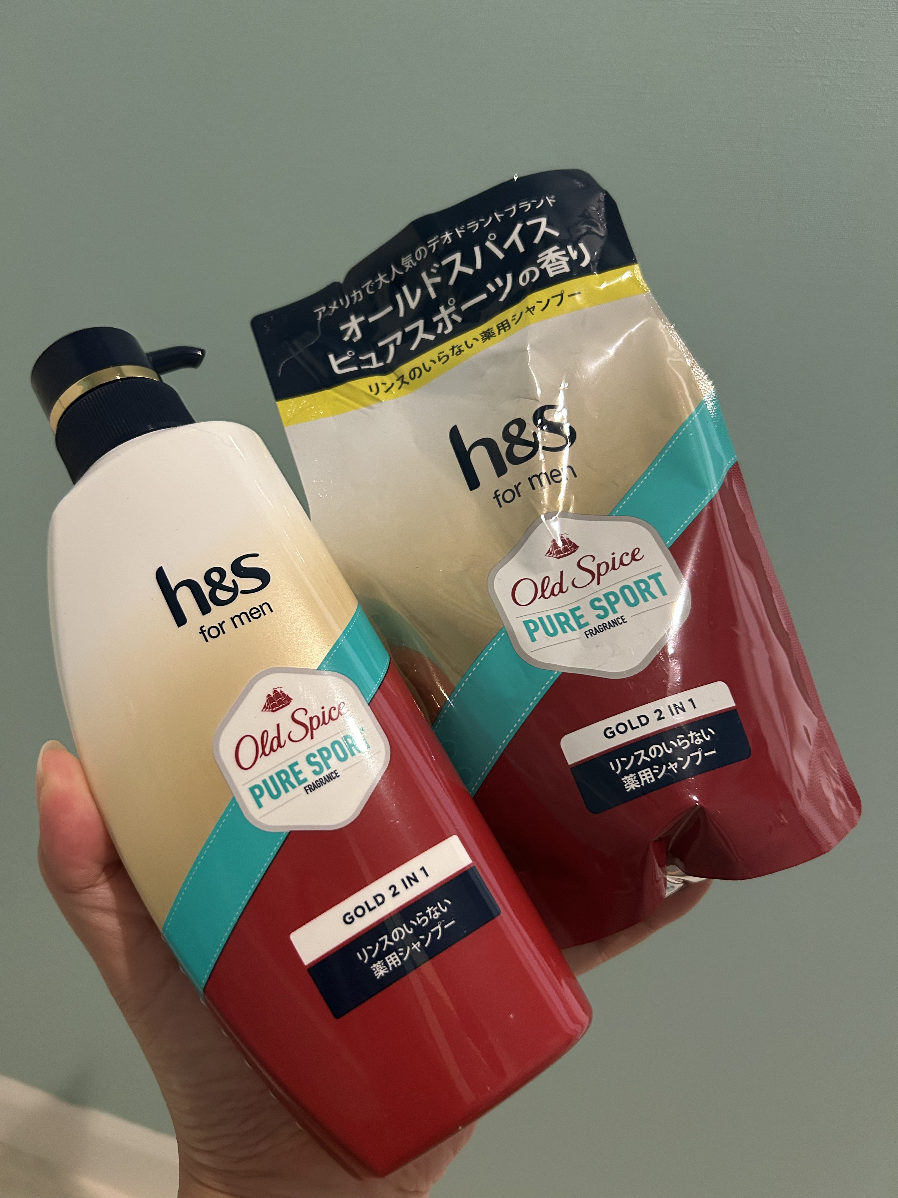 
h&s for men
オールドスパイス
ピュアスポーツの香り

あのオールドスパイスがh&sとコラボ！！

詰め替え用セットを

Amazonで購入しました。

私はたぶん使わないけどいい香りー🤣

シトラスにウッディーで大好きな香り