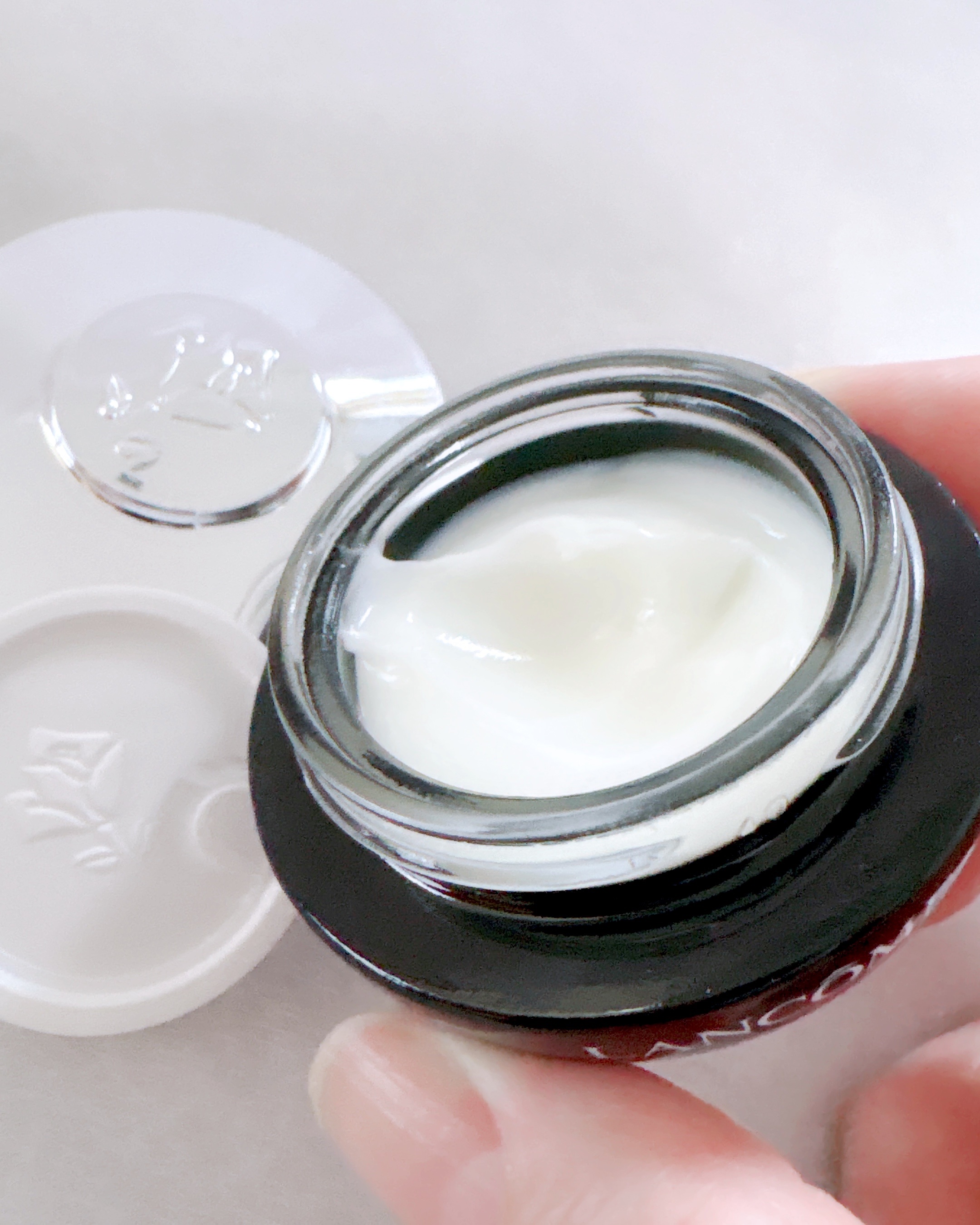 ジェニフィック アルティメ アイクリーム/LANCOME/アイケア・アイクリームを使ったクチコミ（2枚目）