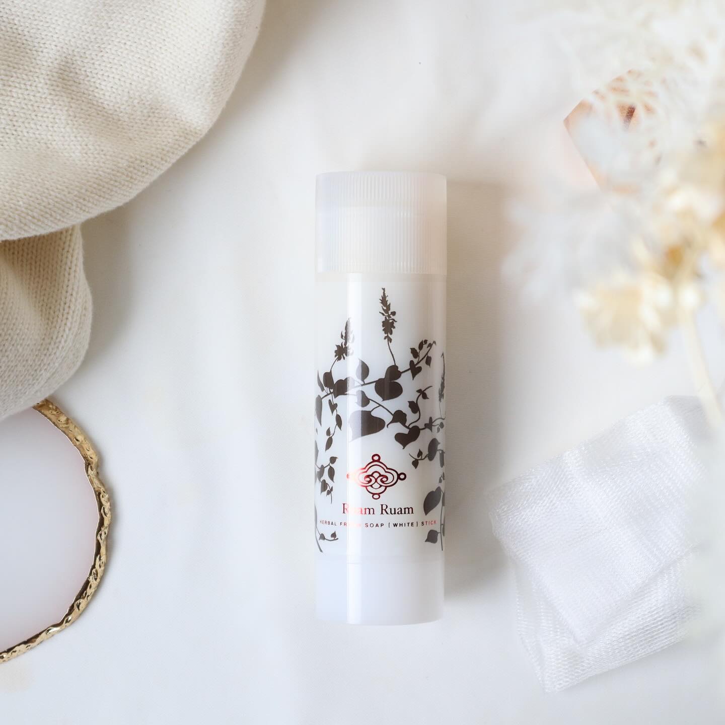 生せっけん スティック [ホワイト] オリジナル/Ruam Ruam/洗顔石鹸を使ったクチコミ（1枚目）