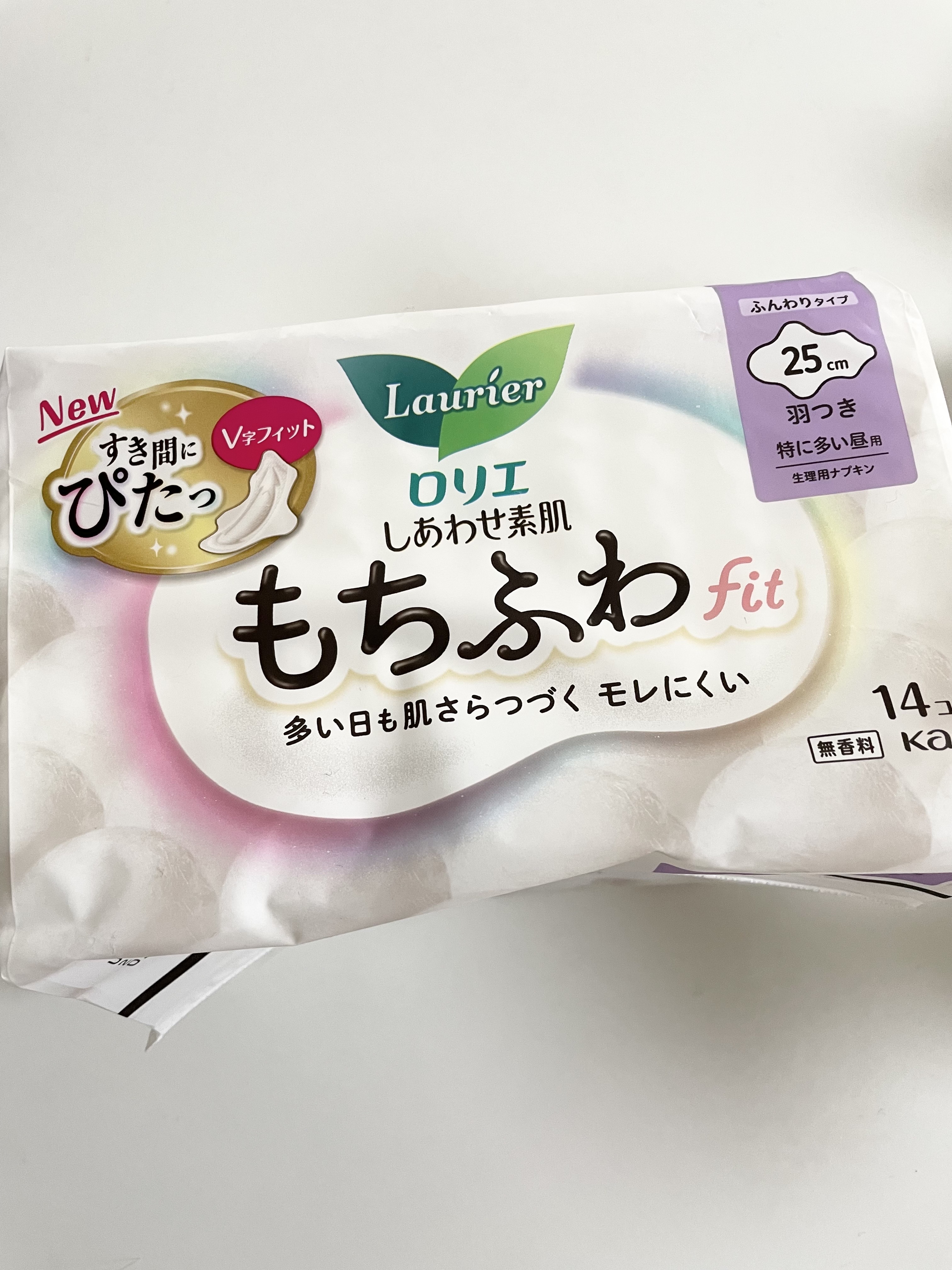 ロリエ ロリエ もちふわ fit 25cm 羽つき 14コ入 (医薬部外品 )のクチコミ「ロリエ もちふわ fit 25cm 羽つき 14コ入
医薬部外品
✼••┈┈••✼••┈┈••.....」（1枚目）