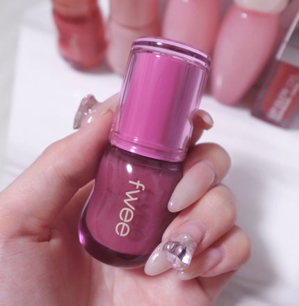 フィー 3Dボリューミンググロス/fwee/リップグロスを使ったクチコミ(1枚目)