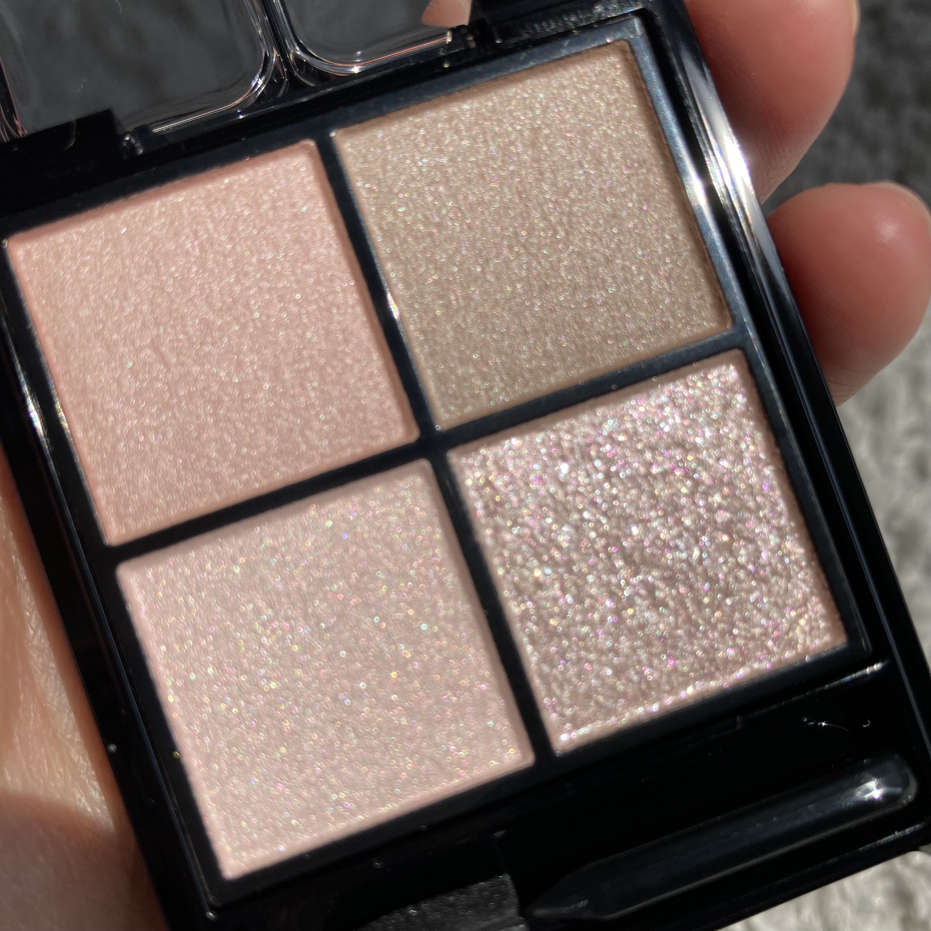 ケイト ポッピングシルエットシャドウ PK-1 ラズベリーロゼポップ/KATE/アイシャドウパレットを使ったクチコミ（2枚目）