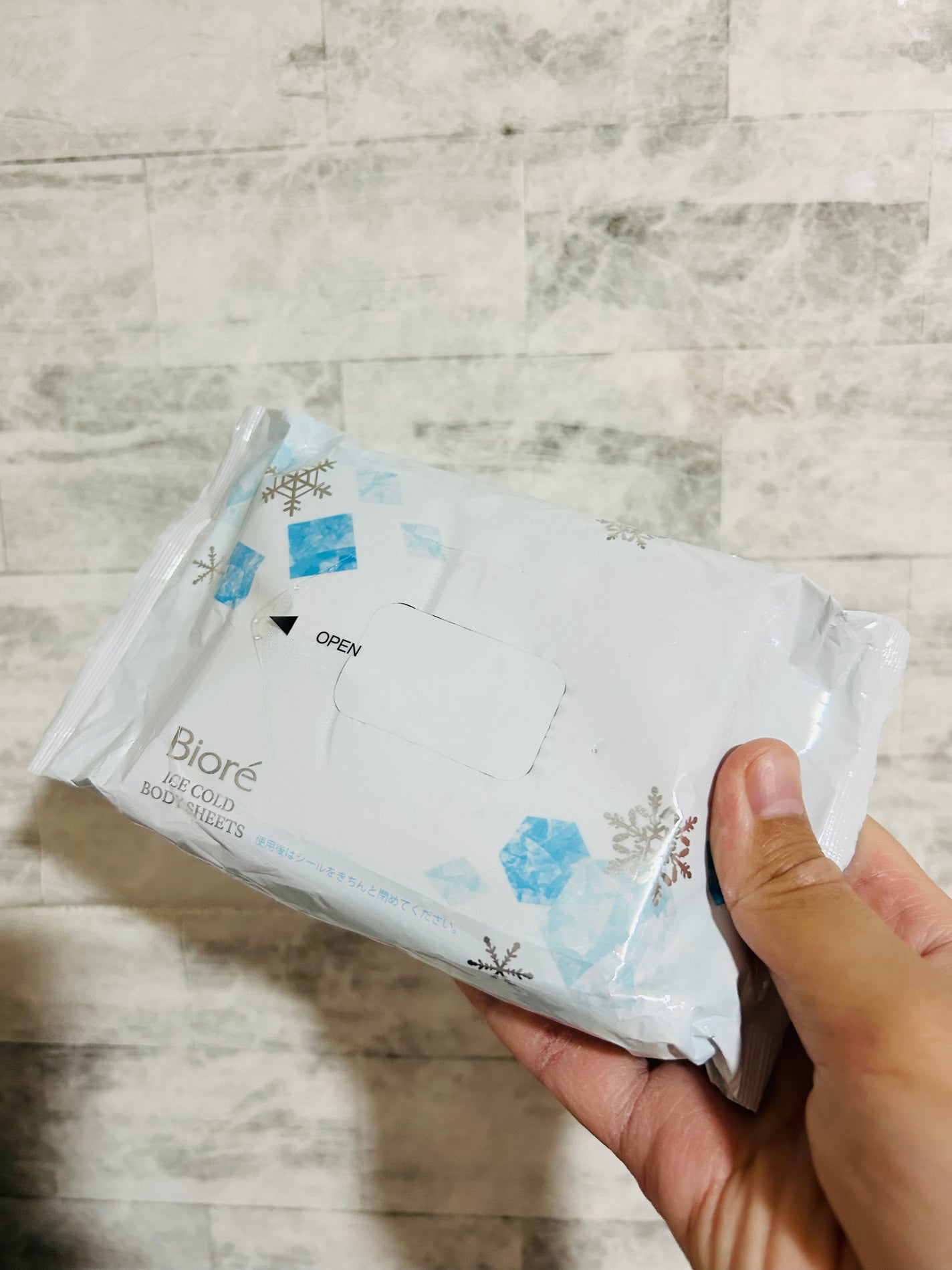 冷シート 無香性/ビオレ/ボディシートを使ったクチコミ(2枚目)
