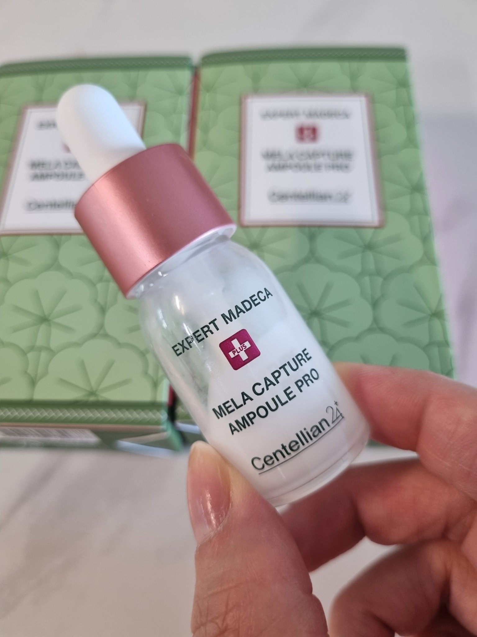 Mela Capture Ampoule/センテリアン24/美容液を使ったクチコミ（1枚目）