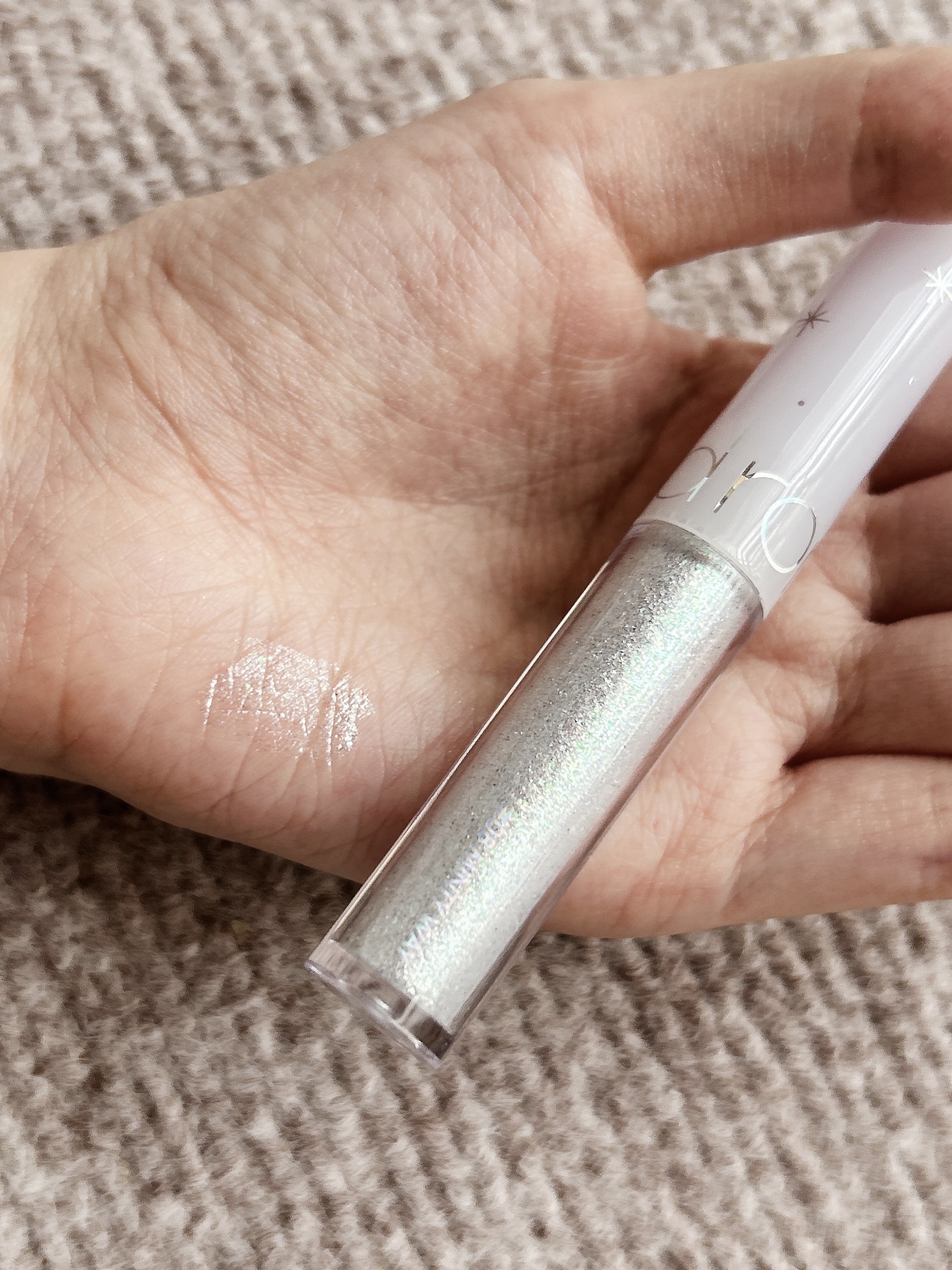 リキッド グリッター シャドウ 08 ミンティウェイ(MINTY WAY)/rom&nd/グリッターを使ったクチコミ（2枚目）