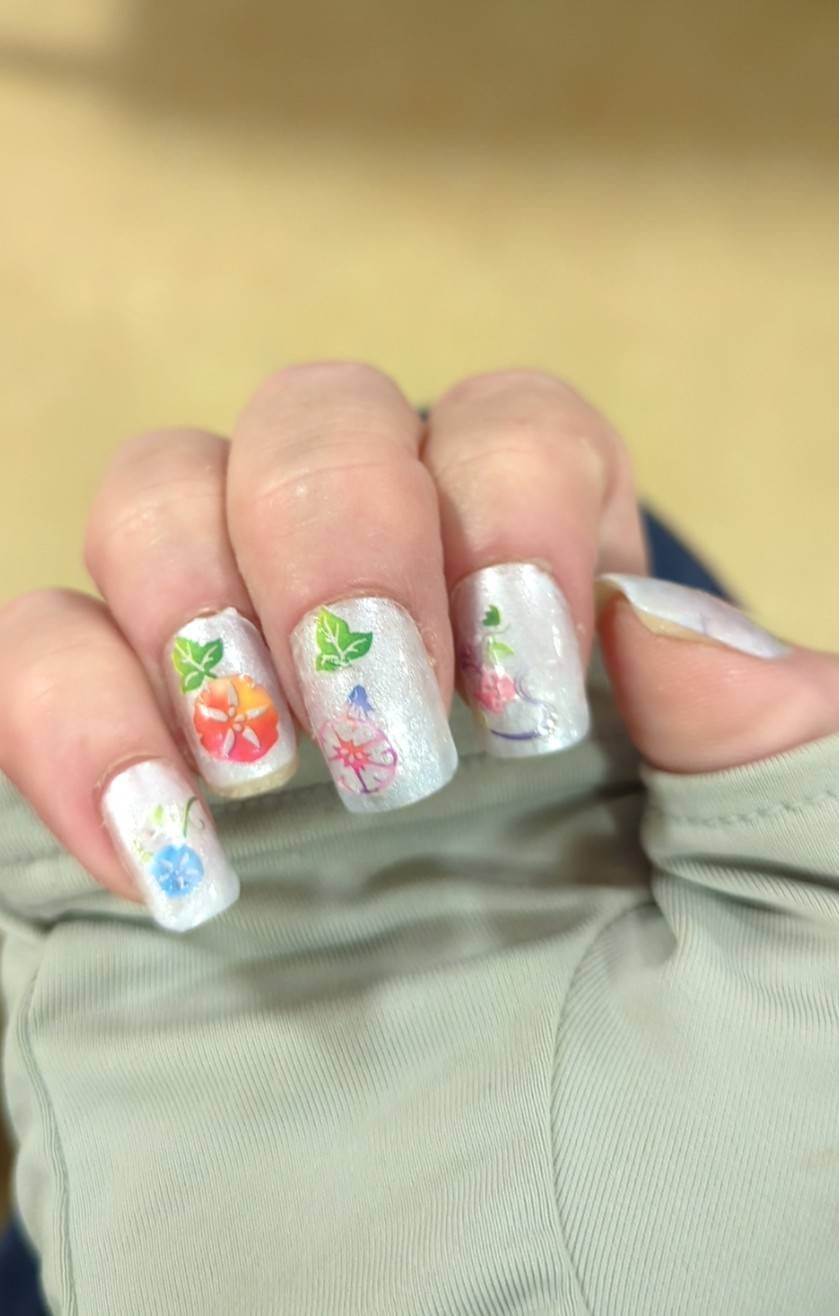 ネイルホリック リミテッドカラー COTTON COLORFUL CANDY WT039/ネイルホリック/マニキュアを使ったクチコミ（1枚目）