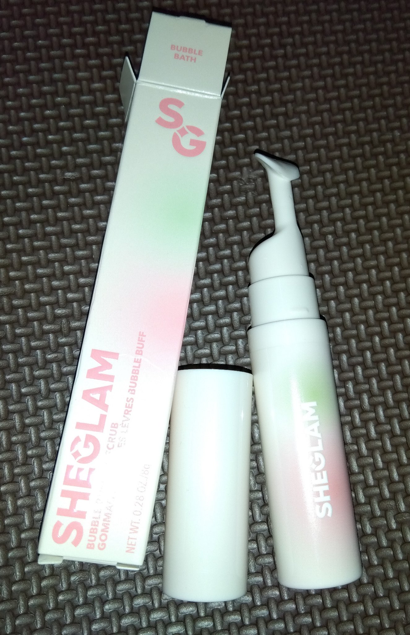 バブルバフ リップスクラブ/SHEGLAM/リップスクラブを使ったクチコミ（1枚目）