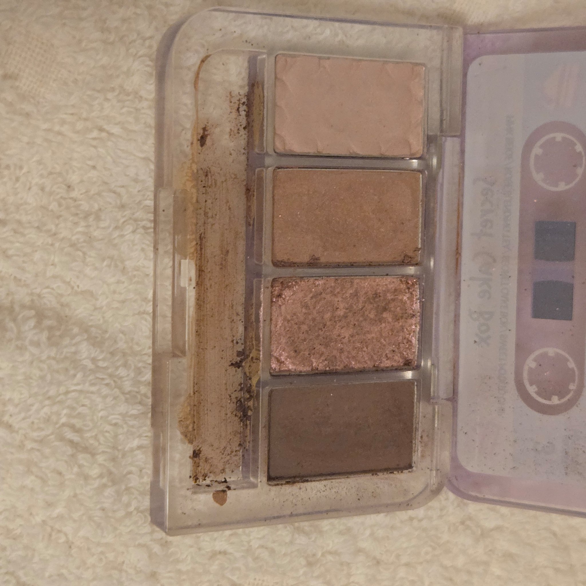 プレイカラーアイズミニ　リプレイコレクション/ETUDE/アイシャドウパレットを使ったクチコミ（2枚目）