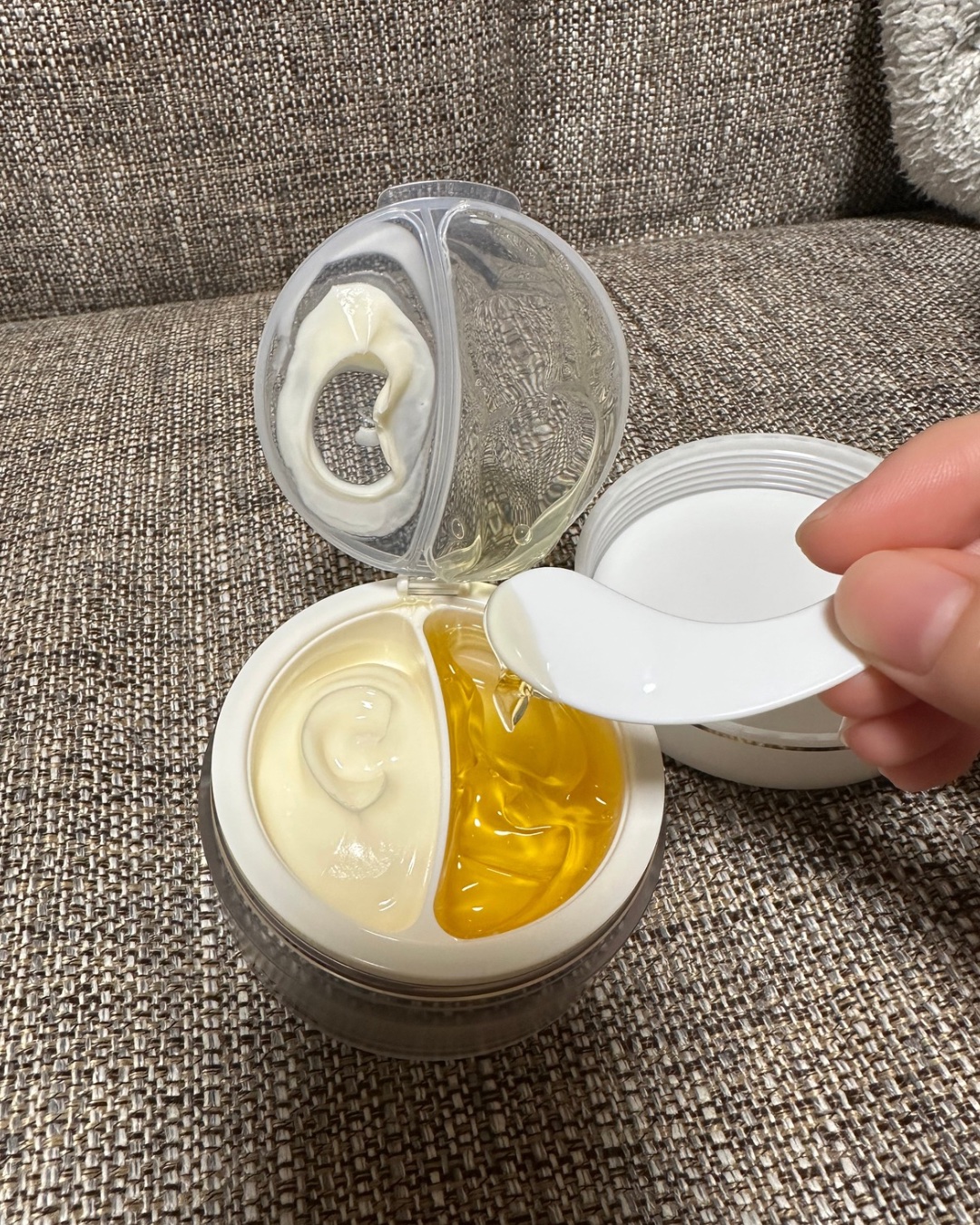 ホワイトトリュフダブルセラムアンドクリーム/ダルバ/フェイスクリームを使ったクチコミ（2枚目）