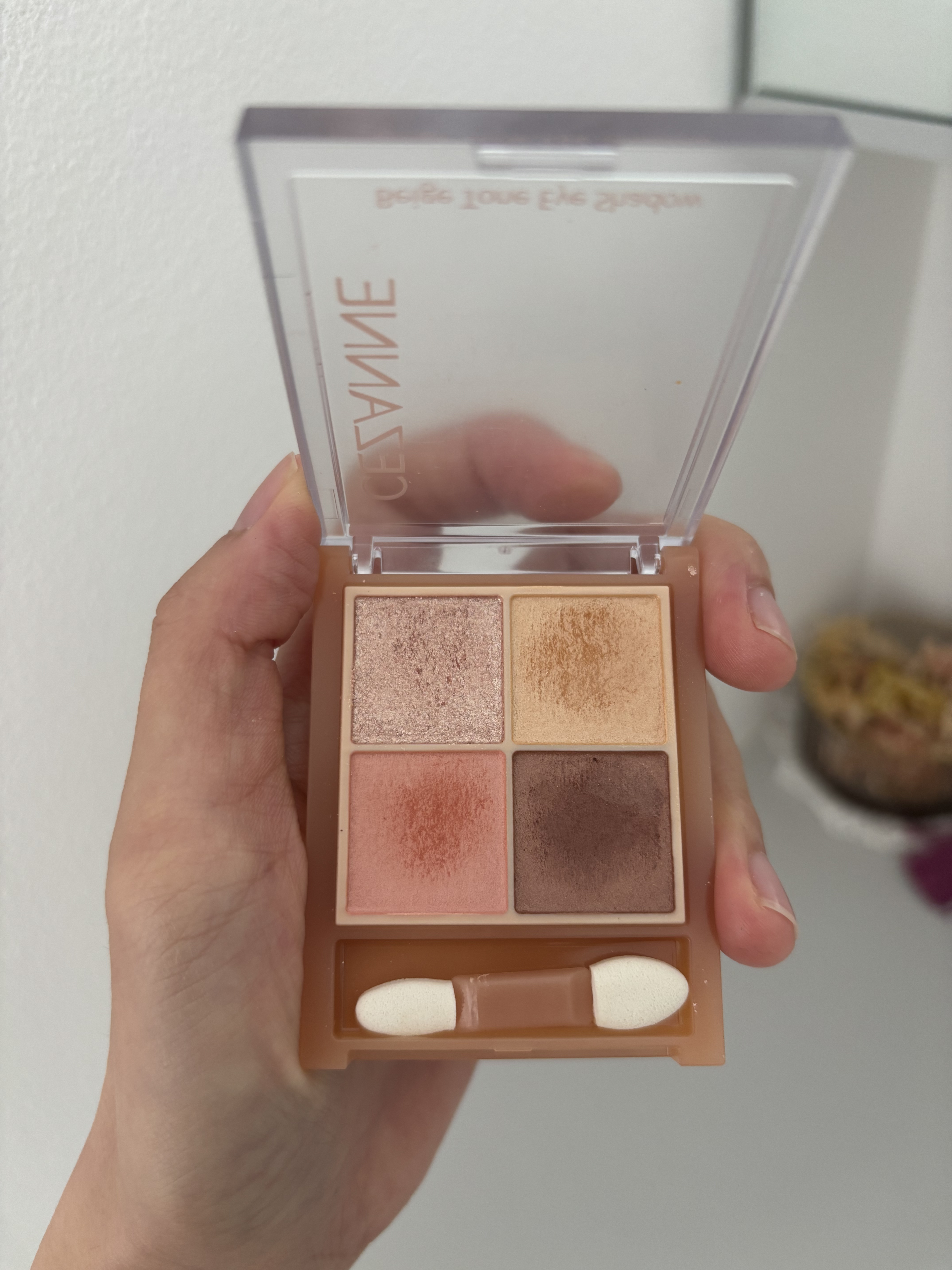 ベージュトーンアイシャドウ/CEZANNE/アイシャドウパレットを使ったクチコミ（1枚目）
