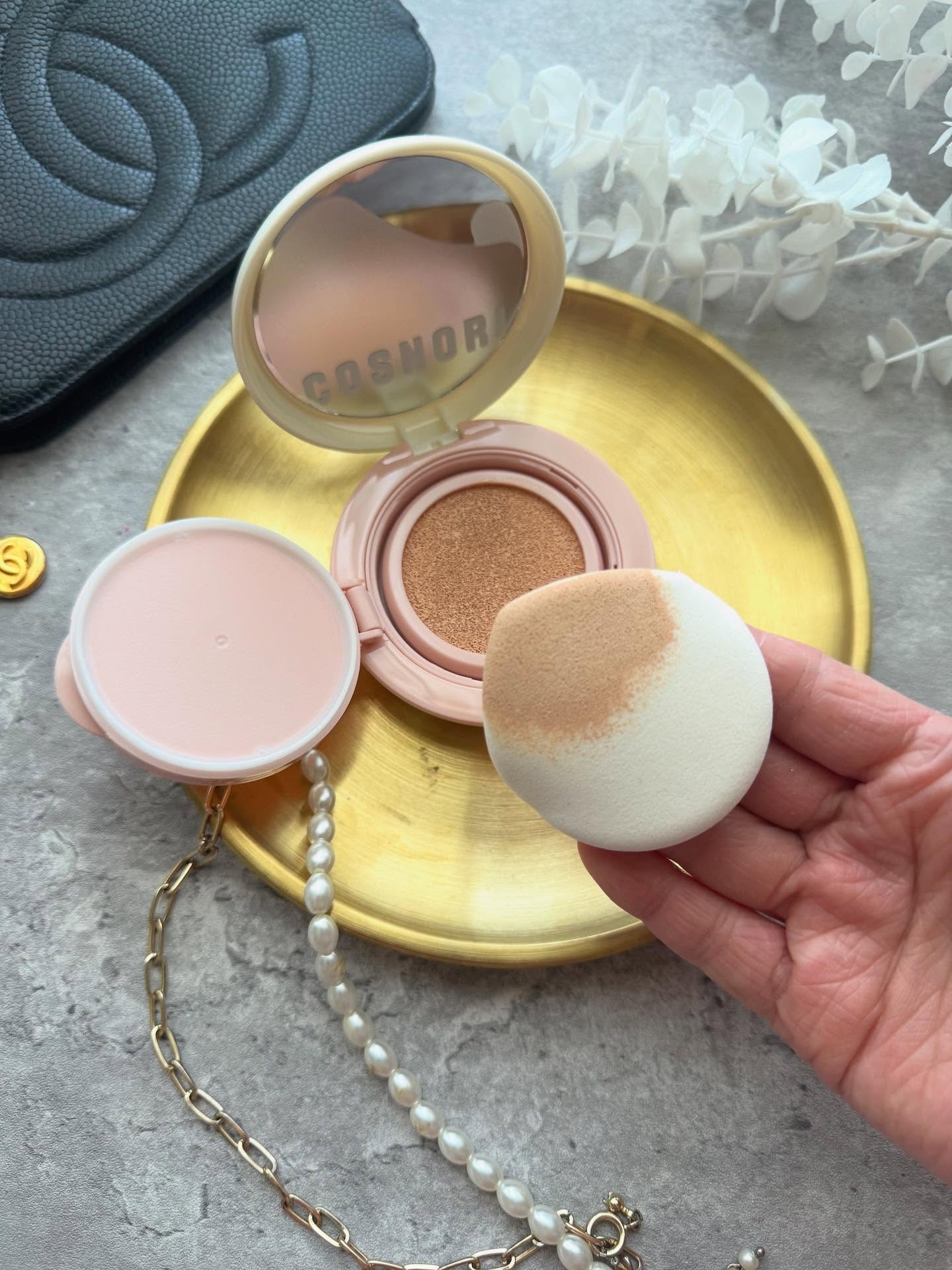 フラフィフィットクッション/COSNORI/クッションファンデーションを使ったクチコミ（2枚目）