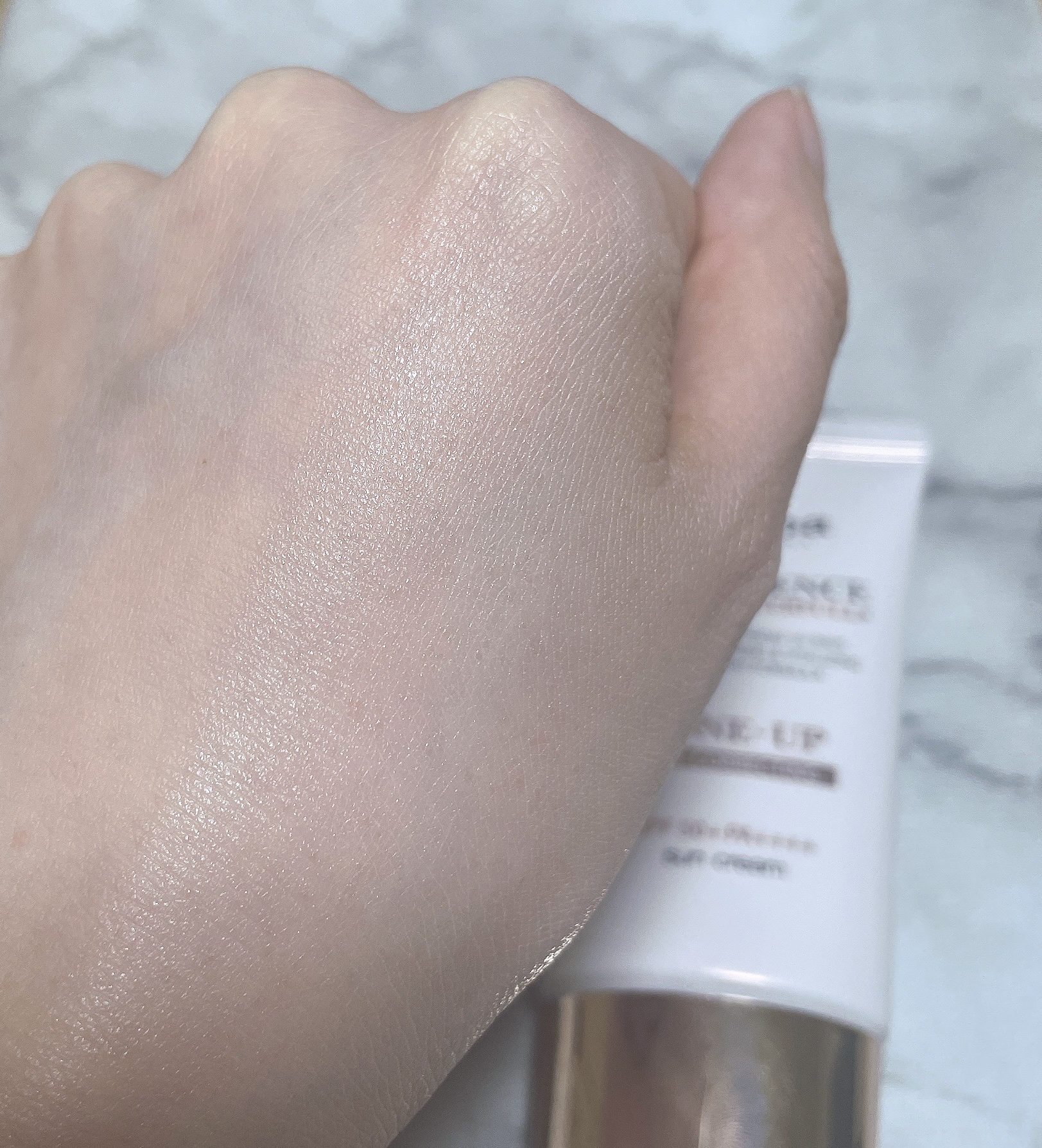 ウォータフルトーンアップサンクリーム/ダルバ/日焼け止めクリームを使ったクチコミ（3枚目）