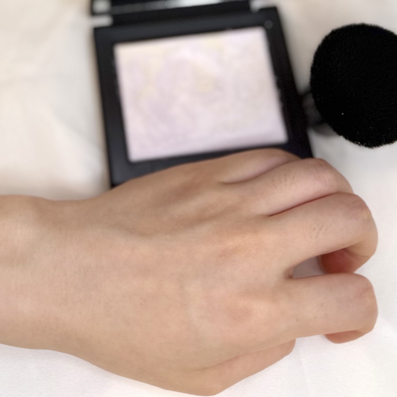 ライトリフレクティング プリズマティックパウダー/NARS/プレストパウダーを使ったクチコミ（2枚目）