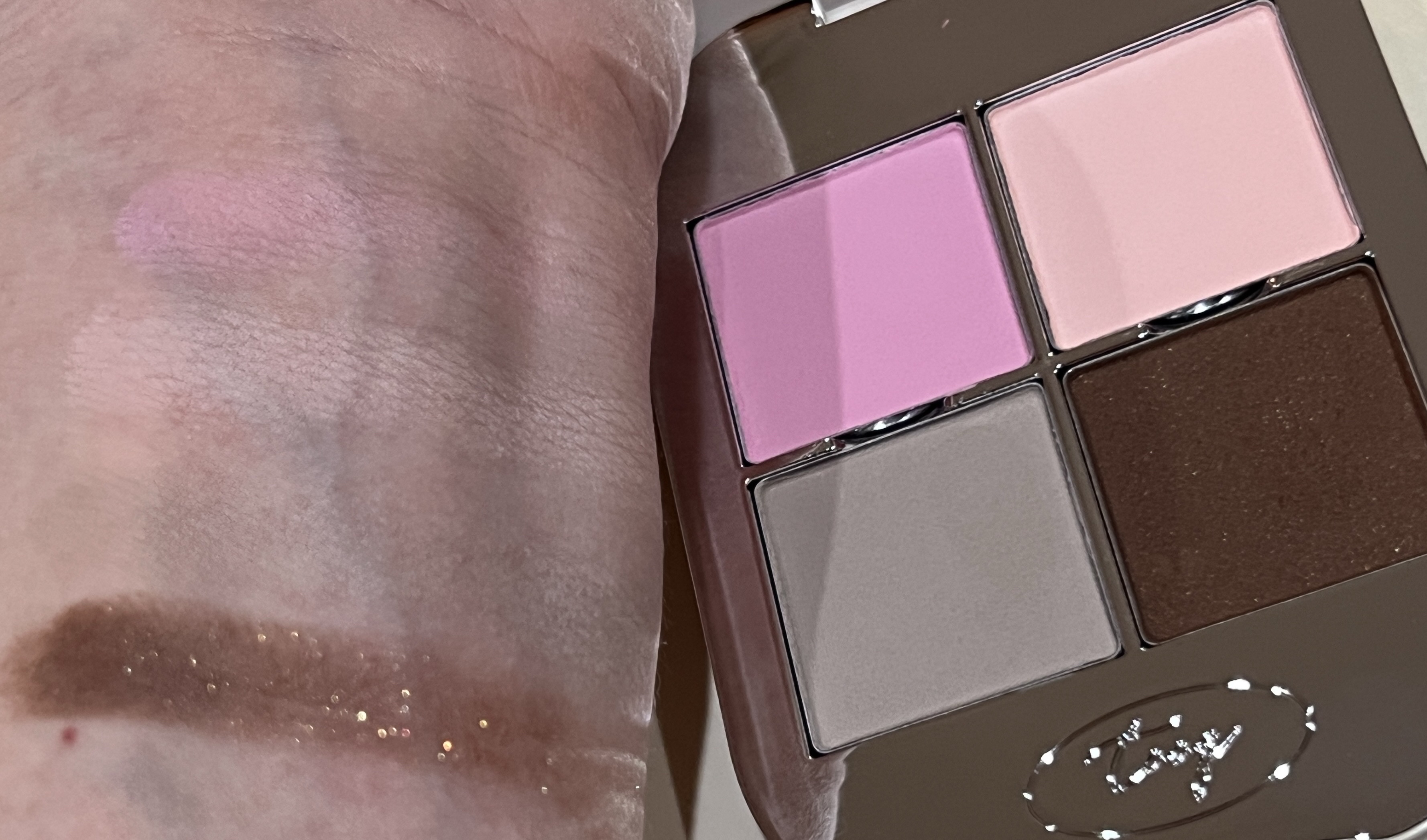 ワンバイジェニュインマグネティックアイシャドウ ４色パレット/Tooq/アイシャドウパレットを使ったクチコミ（2枚目）