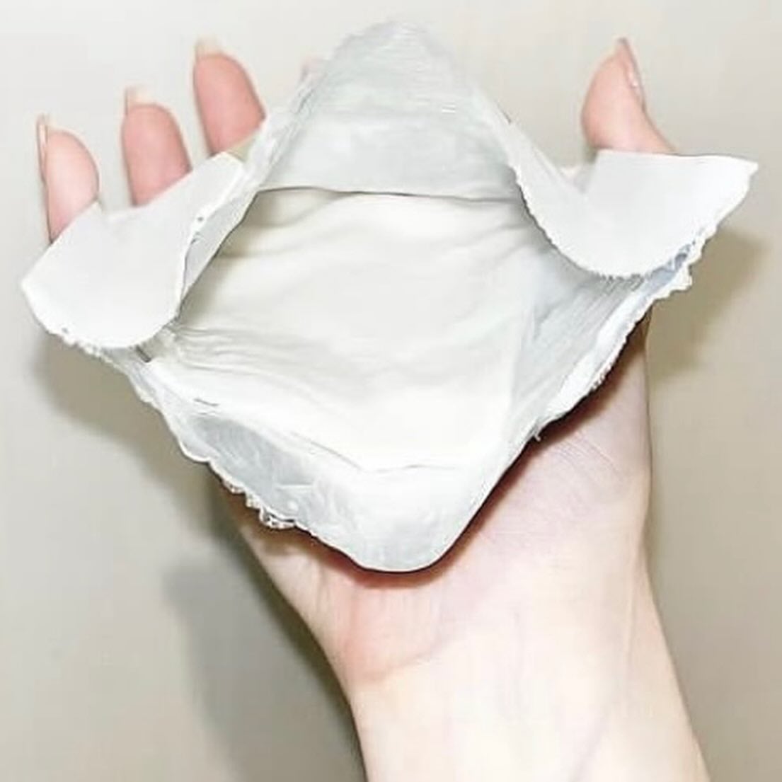 ホワイトトリュフナリシングトリートメントマスク/ダルバ/シートマスク・パックを使ったクチコミ(2枚目)