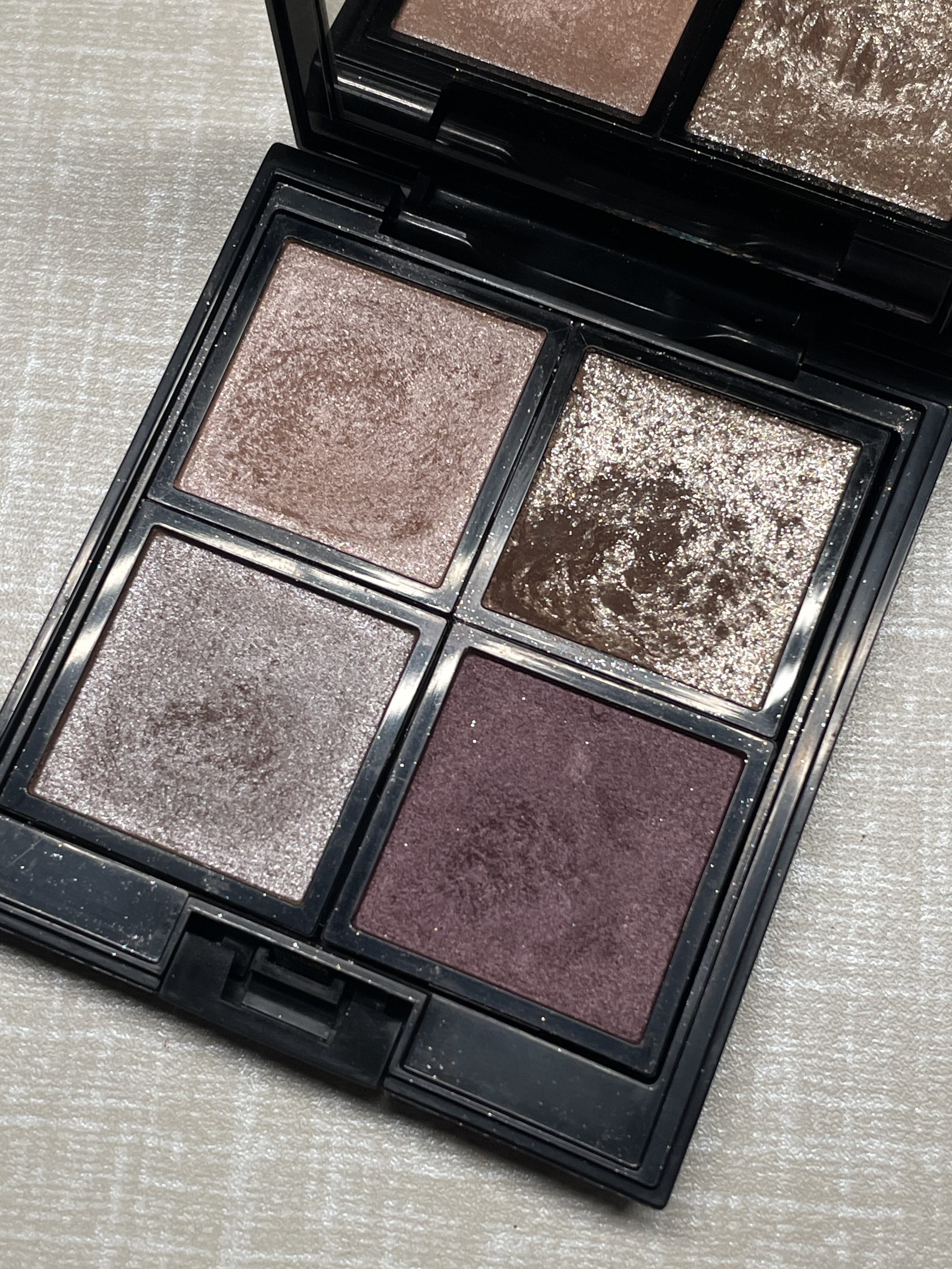 アディクション ザ アイシャドウ パール/ADDICTION/単色アイシャドウを使ったクチコミ（1枚目）