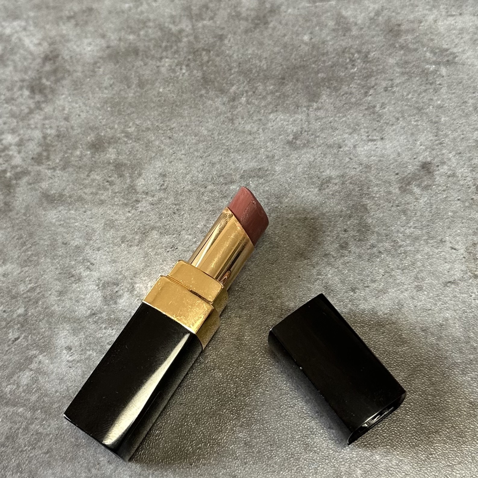 ルージュ ココ フラッシュ/CHANEL/口紅を使ったクチコミ（3枚目）
