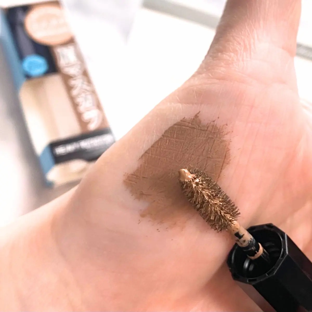 ヘビーローテーション カラーリングアイブロウEX 09 ナチュラルアッシュ/ヘビーローテーション/眉マスカラを使ったクチコミ（2枚目）